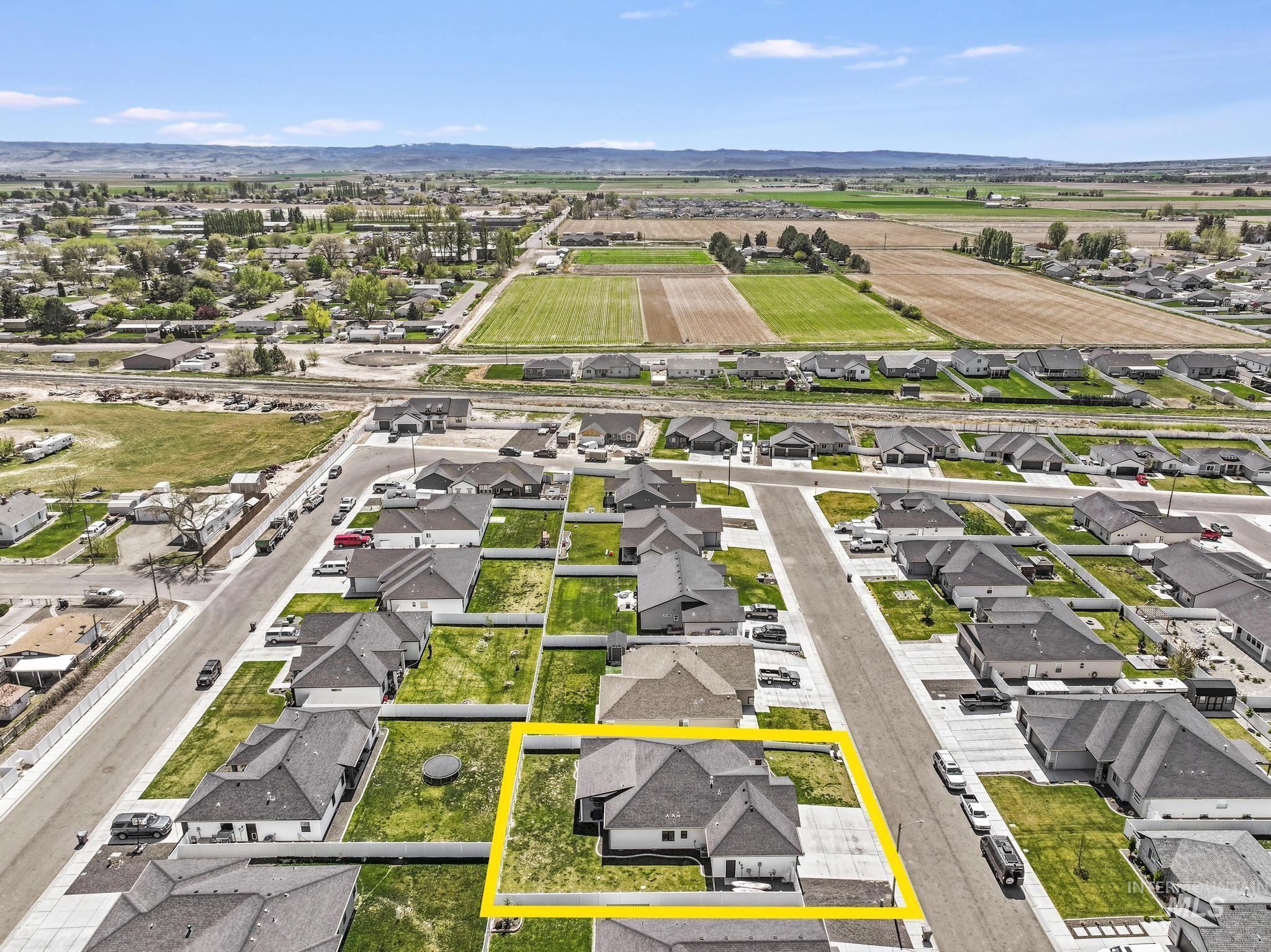 850 Cottonridge Way, Kimberly, Idaho 83341-5193, 3 Bedrooms, 2.5 Bathrooms, Residential For Sale, Price $539,900,MLS 98983717