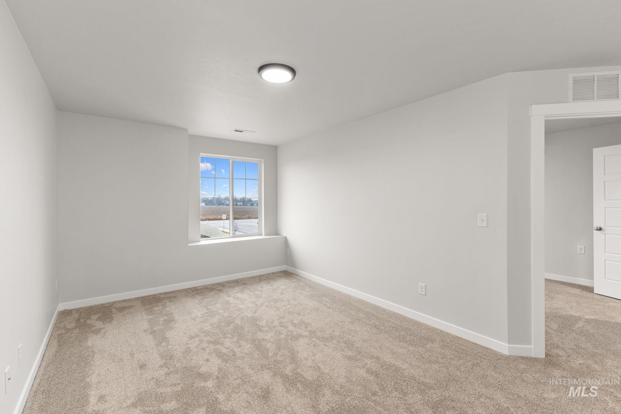 8441 S Tyrion Way, Kuna, Idaho 83634, 5 Bedrooms, 2.5 Bathrooms, Residential For Sale, Price $559,990,MLS 98983718