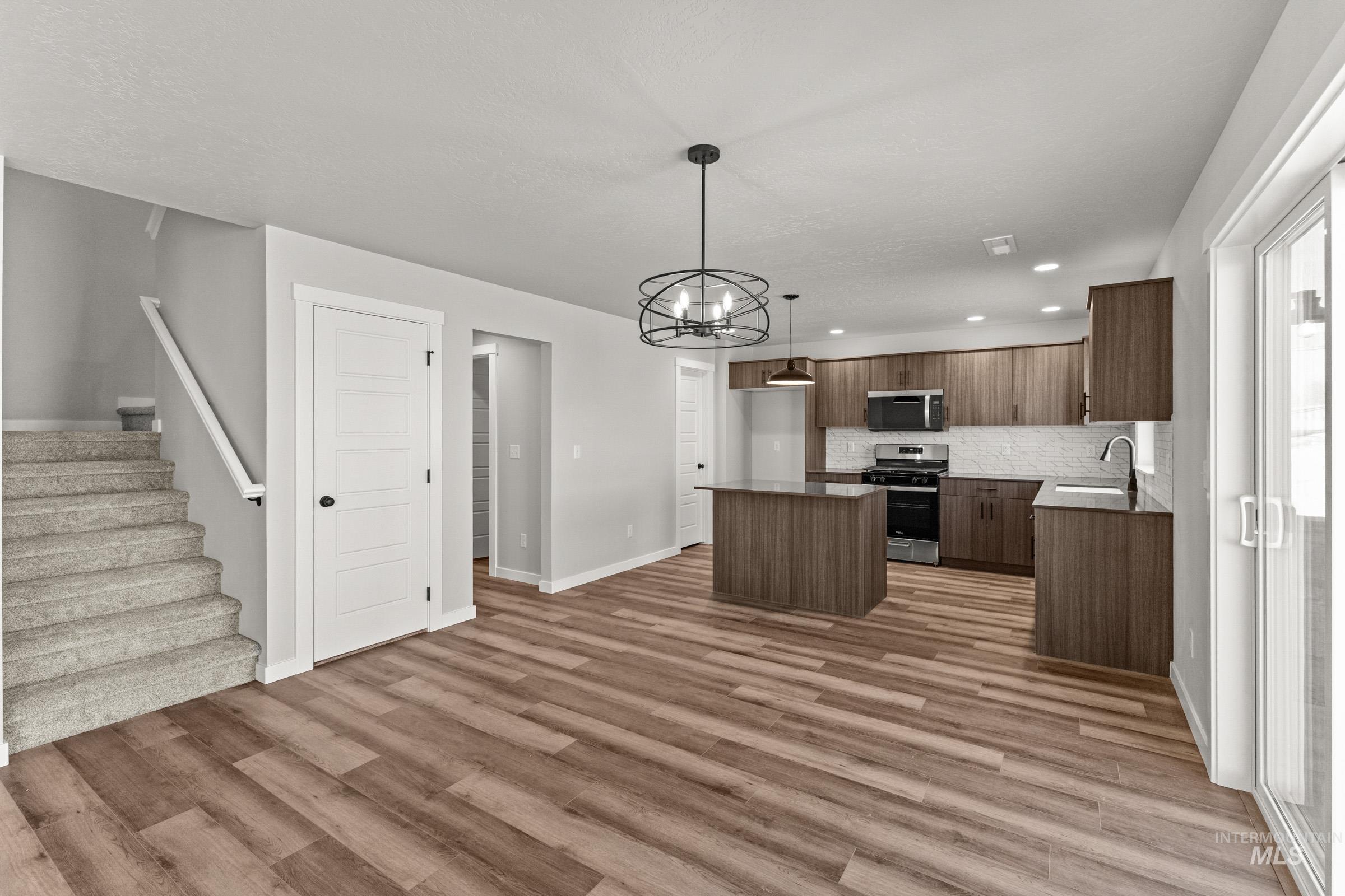 8423 S Tyrion Way, Kuna, Idaho 83634, 4 Bedrooms, 2.5 Bathrooms, Residential For Sale, Price $489,990,MLS 98983720