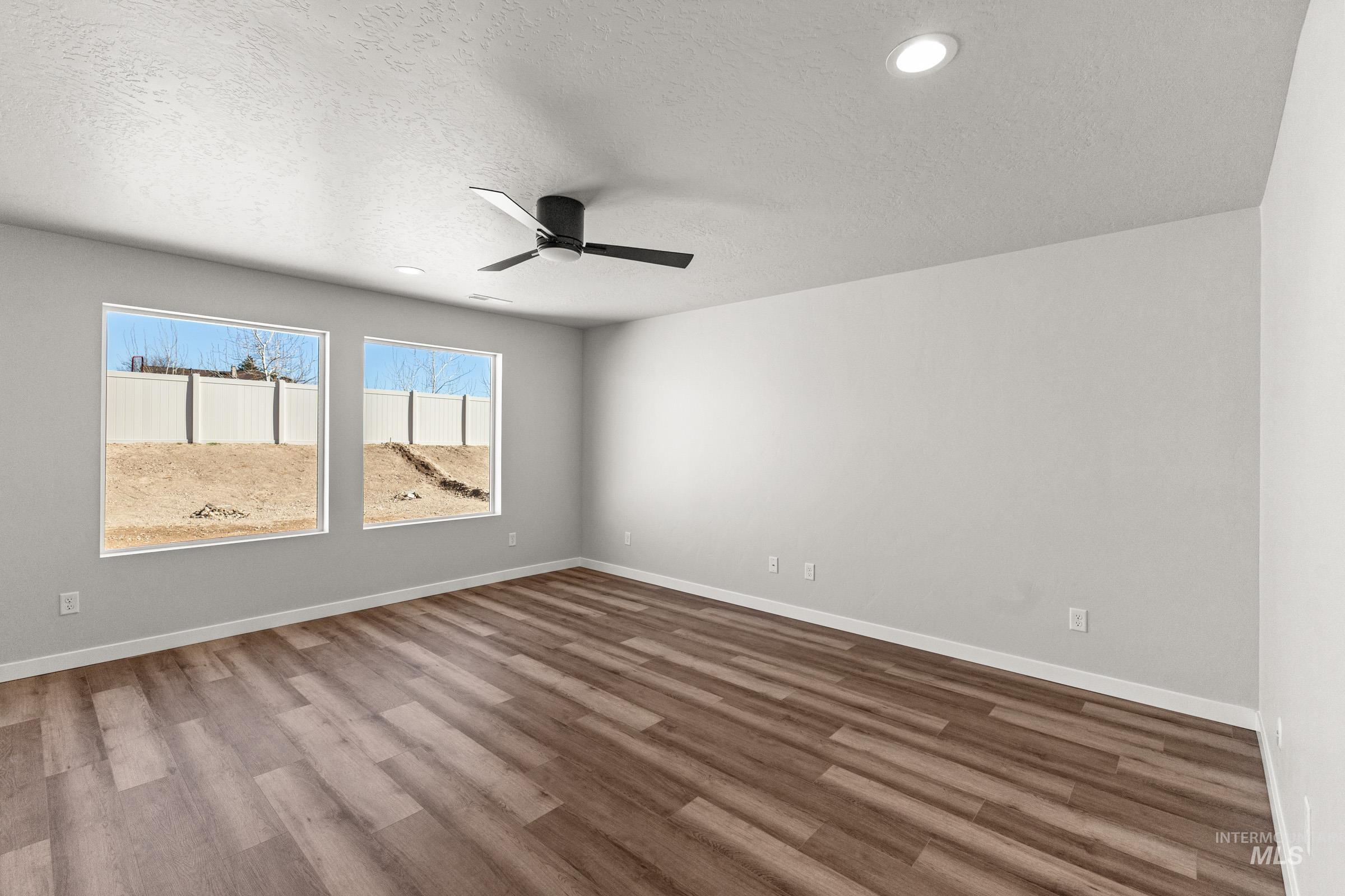 8423 S Tyrion Way, Kuna, Idaho 83634, 4 Bedrooms, 2.5 Bathrooms, Residential For Sale, Price $489,990,MLS 98983720