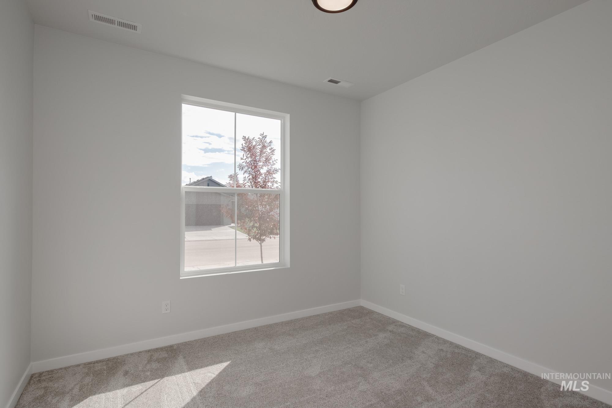 2422 W Baelish Ct, Kuna, Idaho 83634, 3 Bedrooms, 2 Bathrooms, Residential For Sale, Price $489,990,MLS 98983723