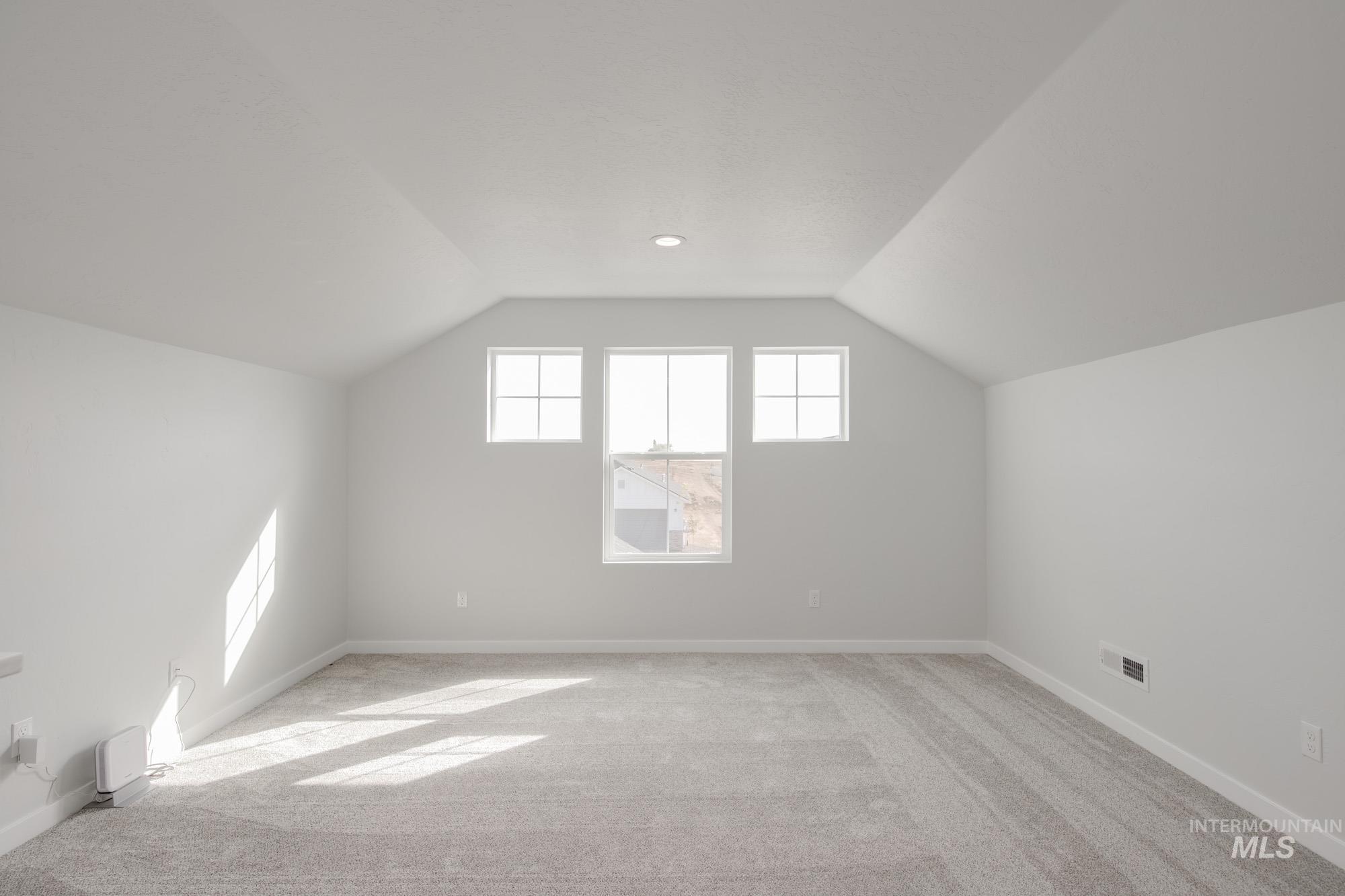 2422 W Baelish Ct, Kuna, Idaho 83634, 3 Bedrooms, 2 Bathrooms, Residential For Sale, Price $489,990,MLS 98983723