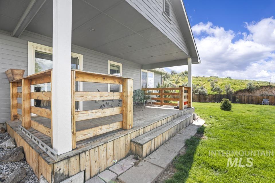 3801 Vista Ridge, New Plymouth, Idaho 83655, 3 Bedrooms, 2 Bathrooms, Residential For Sale, Price $629,000,MLS 98983725