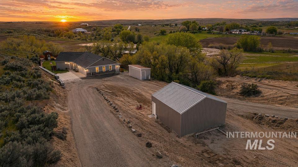 3801 Vista Ridge, New Plymouth, Idaho 83655, 3 Bedrooms, 2 Bathrooms, Residential For Sale, Price $629,000,MLS 98983725