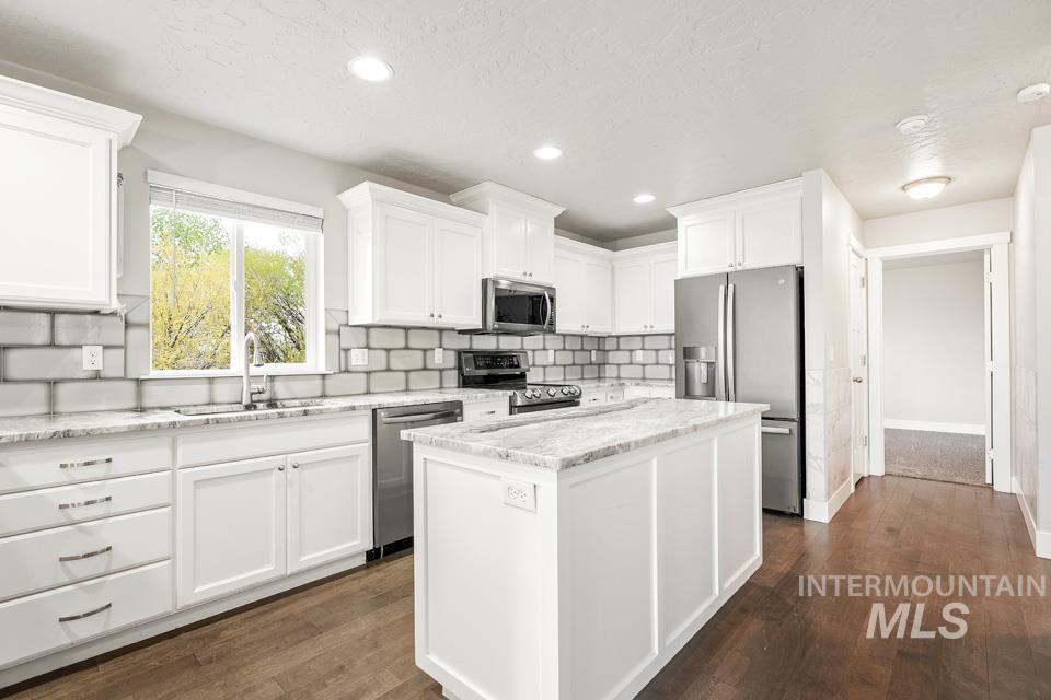 3801 Vista Ridge, New Plymouth, Idaho 83655, 3 Bedrooms, 2 Bathrooms, Residential For Sale, Price $629,000,MLS 98983725