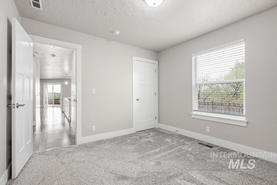 3801 Vista Ridge, New Plymouth, Idaho 83655, 3 Bedrooms, 2 Bathrooms, Residential For Sale, Price $629,000,MLS 98983725