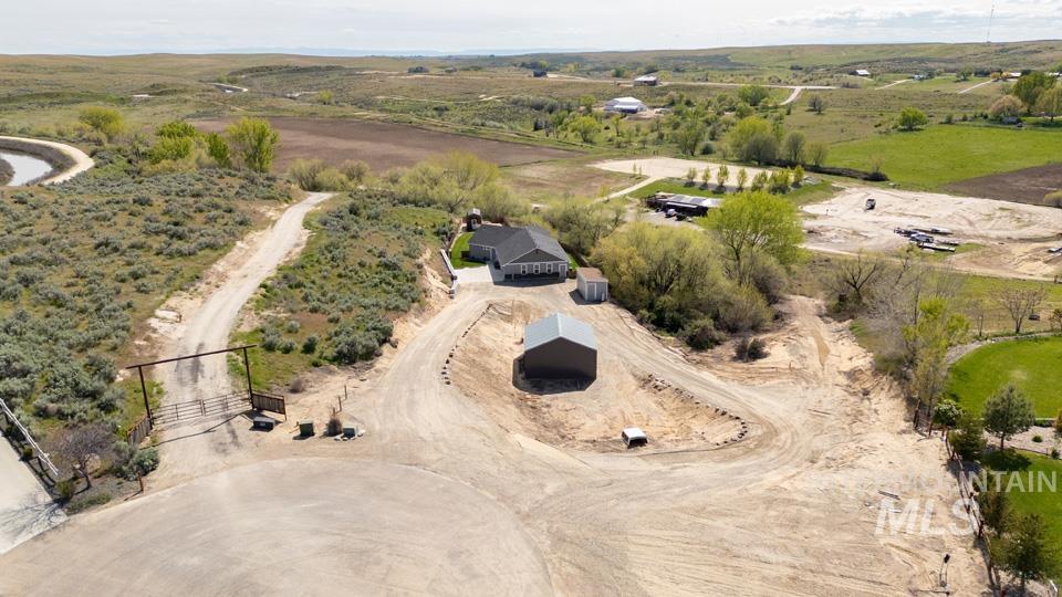 3801 Vista Ridge, New Plymouth, Idaho 83655, 3 Bedrooms, 2 Bathrooms, Residential For Sale, Price $629,000,MLS 98983725