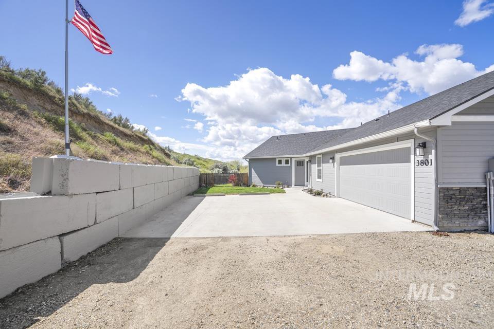 3801 Vista Ridge, New Plymouth, Idaho 83655, 3 Bedrooms, 2 Bathrooms, Residential For Sale, Price $629,000,MLS 98983725