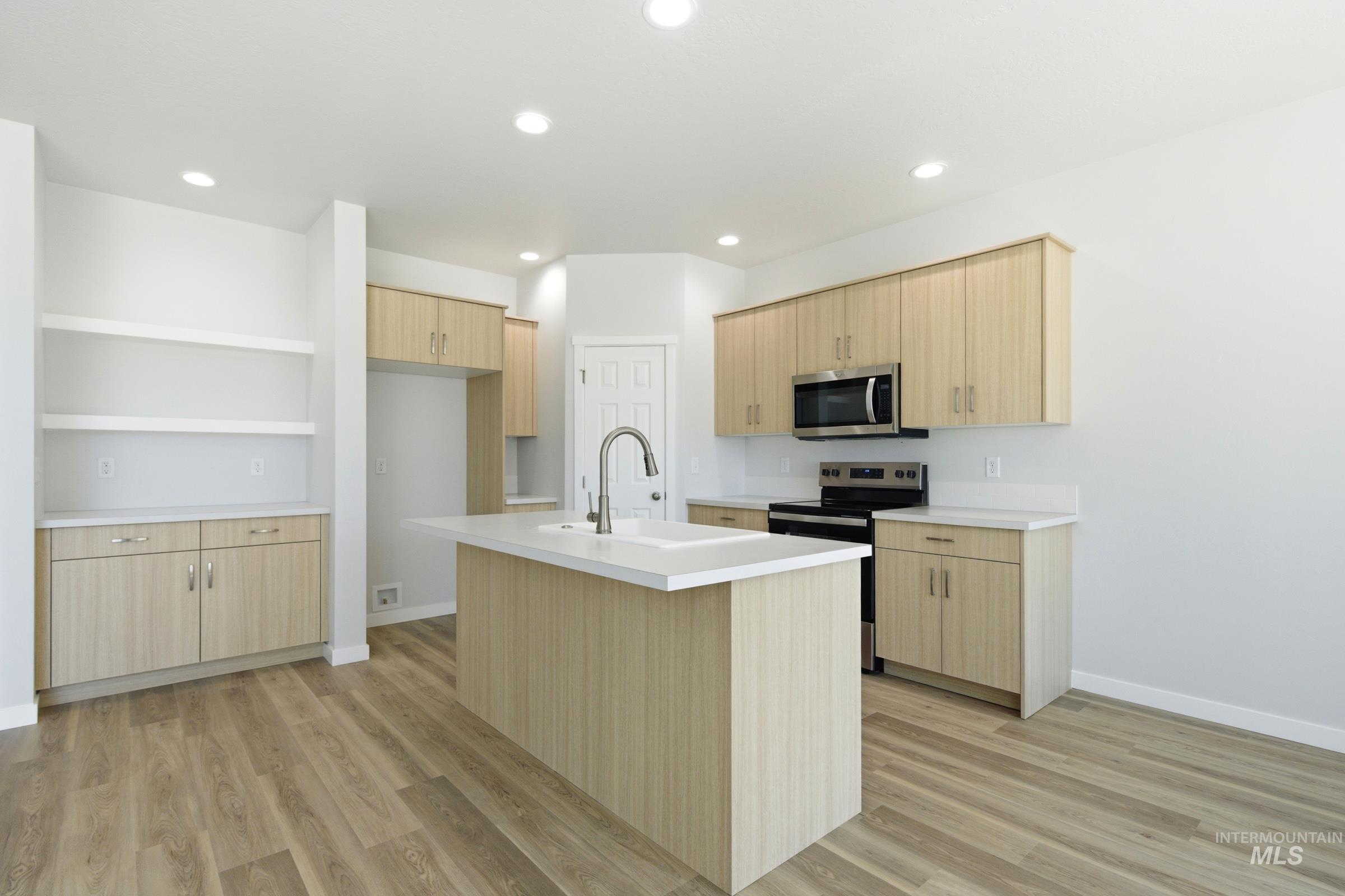 13665 Inman Ct, Caldwell, Idaho 83607, 3 Bedrooms, 2 Bathrooms, Residential For Sale, Price $449,990,MLS 98983730