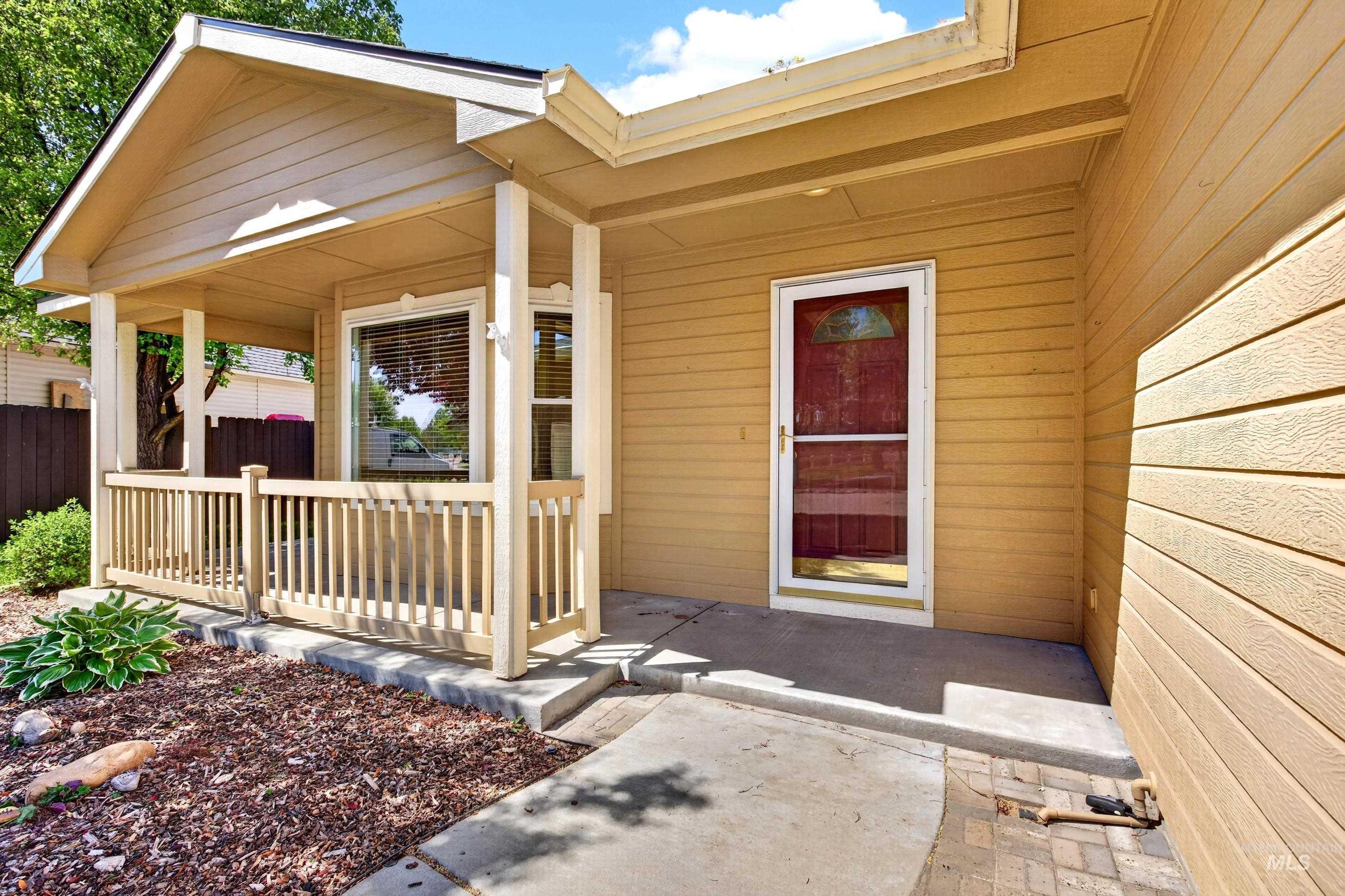 3013 N High Desert, Meridian, Idaho 83646, 4 Bedrooms, 2.5 Bathrooms, Residential For Sale, Price $499,999,MLS 98983732