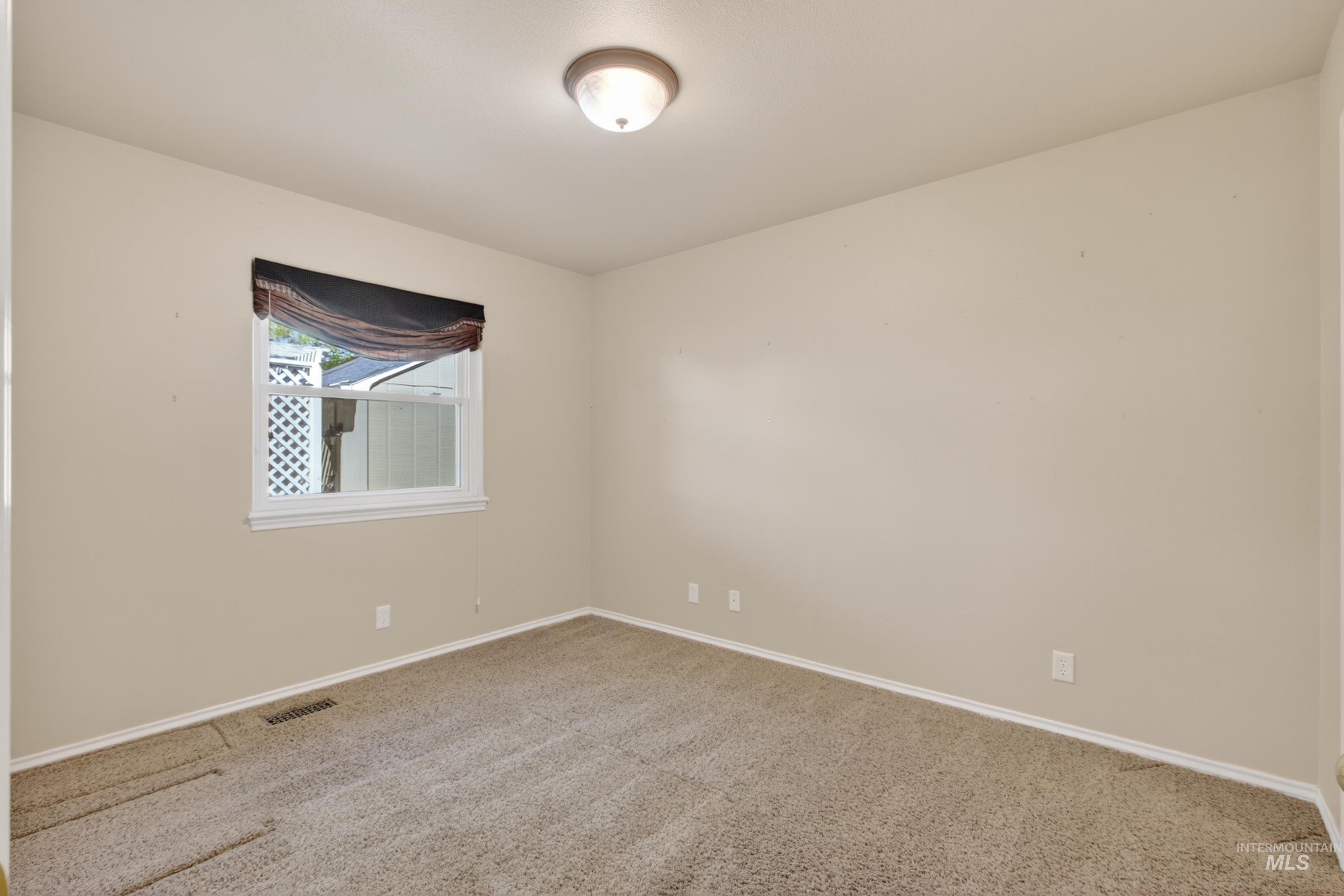 3013 N High Desert, Meridian, Idaho 83646, 4 Bedrooms, 2.5 Bathrooms, Residential For Sale, Price $499,999,MLS 98983732