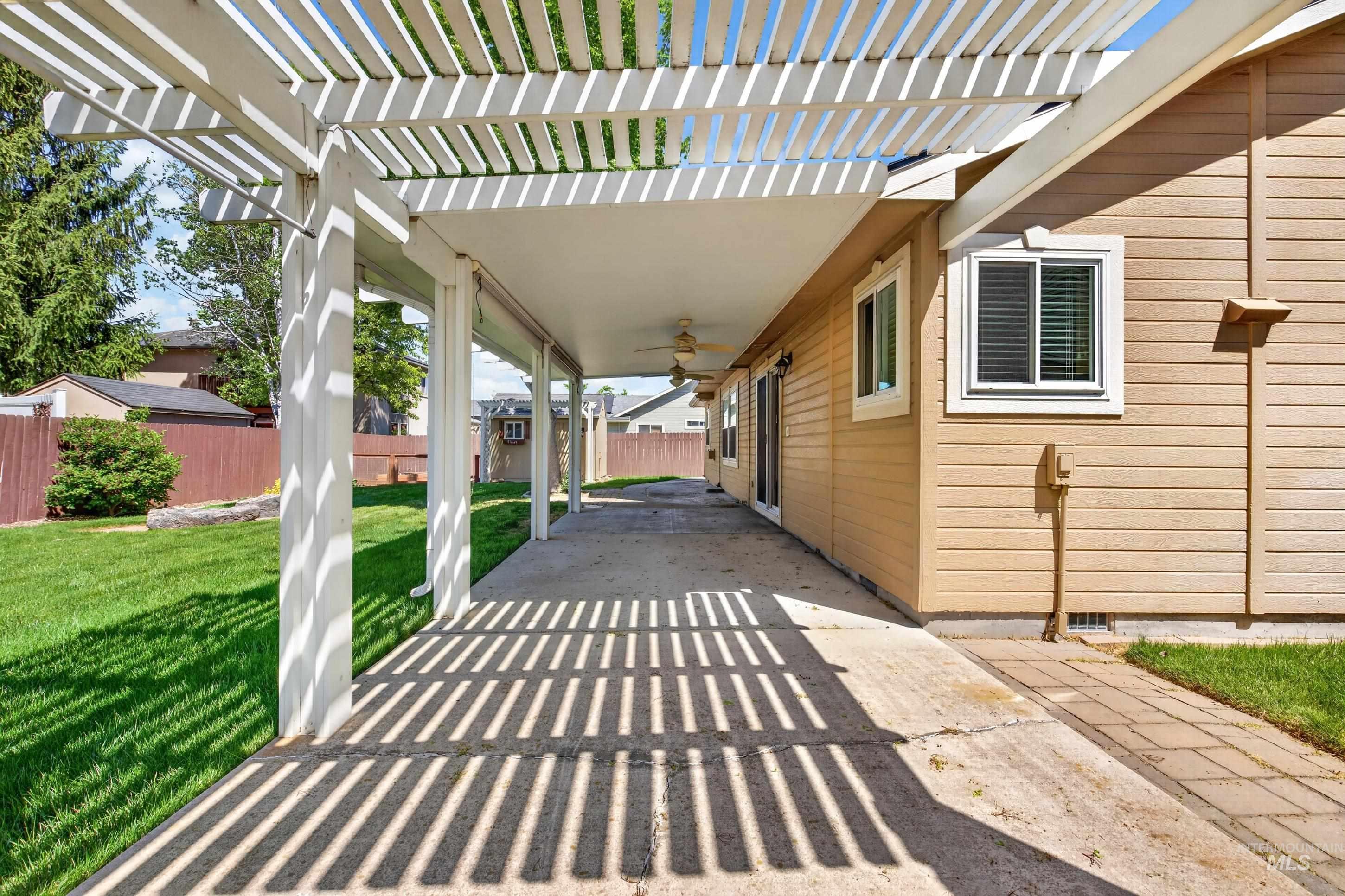 3013 N High Desert, Meridian, Idaho 83646, 4 Bedrooms, 2.5 Bathrooms, Residential For Sale, Price $499,999,MLS 98983732