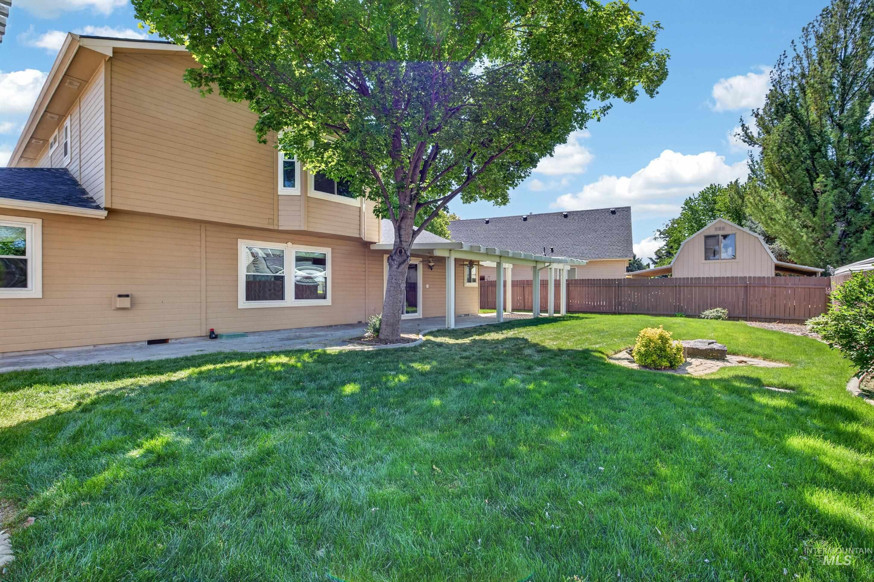 3013 N High Desert, Meridian, Idaho 83646, 4 Bedrooms, 2.5 Bathrooms, Residential For Sale, Price $499,999,MLS 98983732