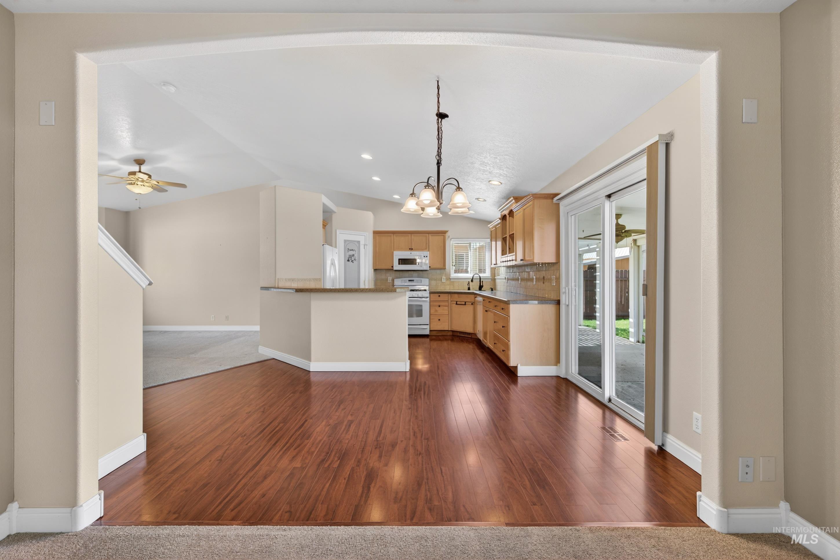3013 N High Desert, Meridian, Idaho 83646, 4 Bedrooms, 2.5 Bathrooms, Residential For Sale, Price $499,999,MLS 98983732