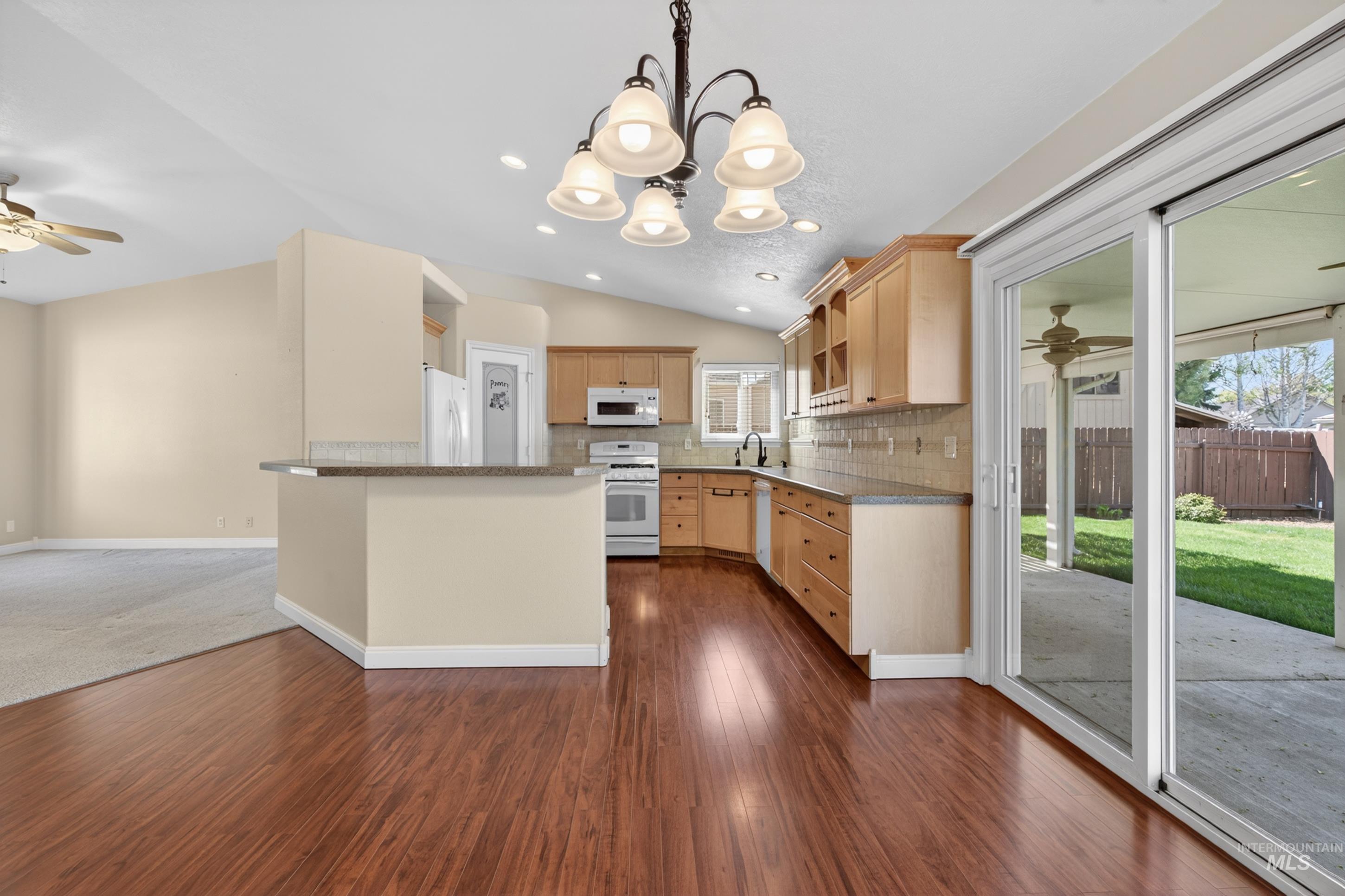 3013 N High Desert, Meridian, Idaho 83646, 4 Bedrooms, 2.5 Bathrooms, Residential For Sale, Price $499,999,MLS 98983732