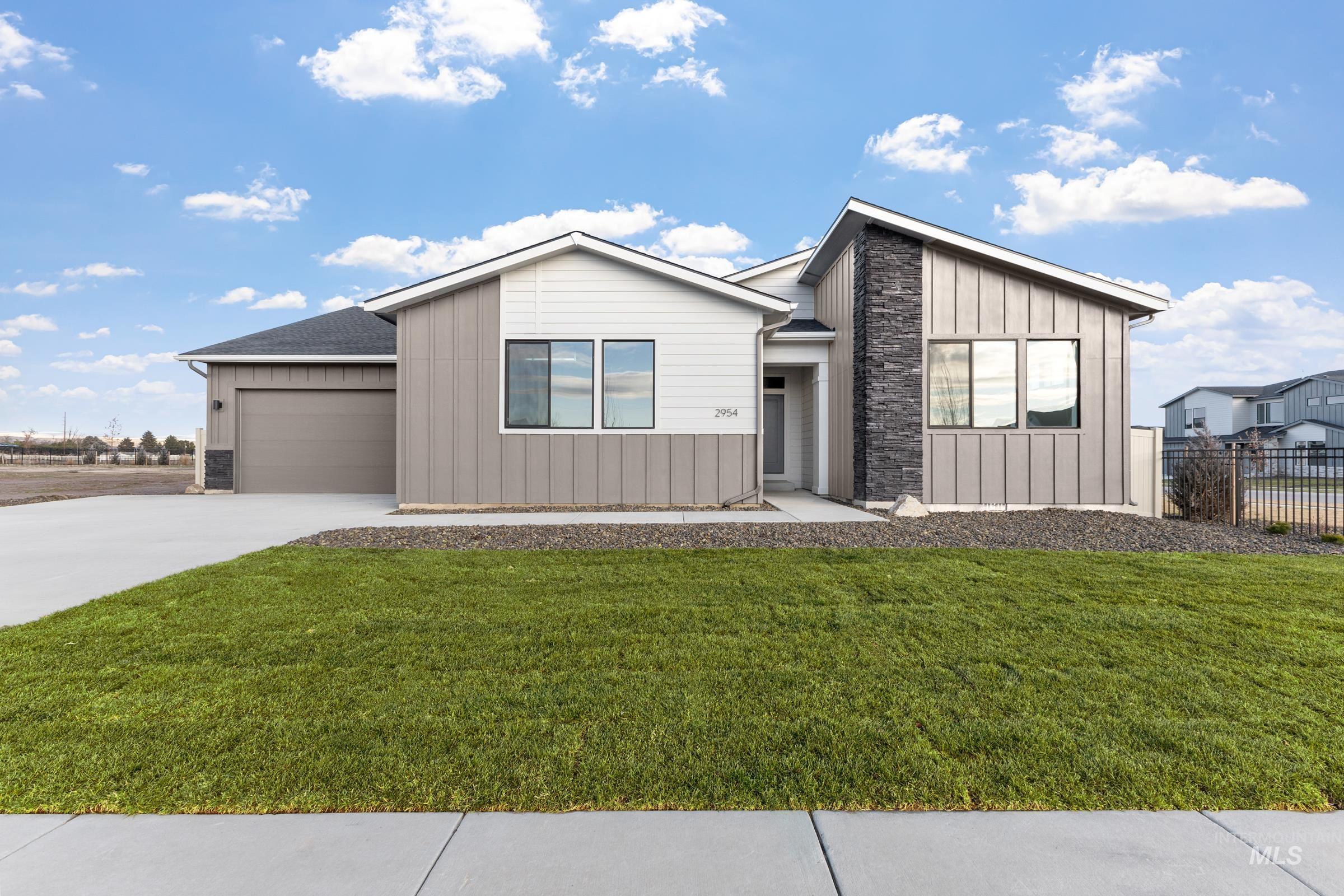 5317 S Danforth Ave, Nampa, Idaho 83686, 4 Bedrooms, 2.5 Bathrooms, Residential For Sale, Price $569,990,MLS 98983733