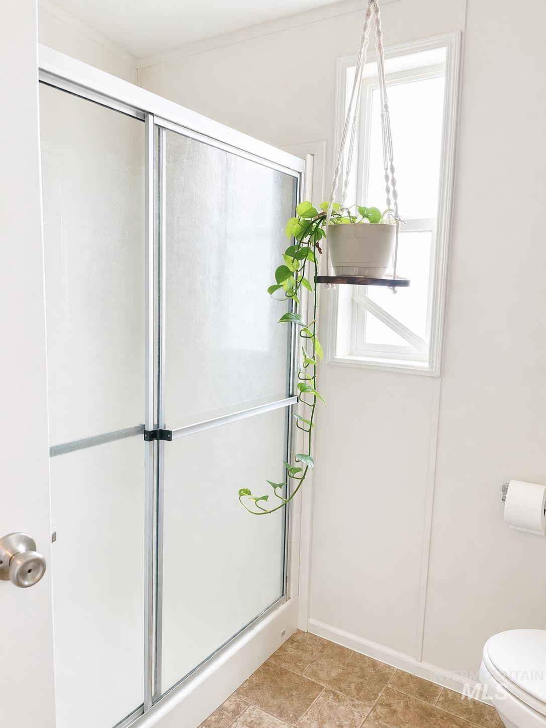 2510 Powderhorn Pl, Caldwell, Idaho 83605, 2 Bedrooms, 1 Bathroom, Residential For Sale, Price $95,000,MLS 98983735