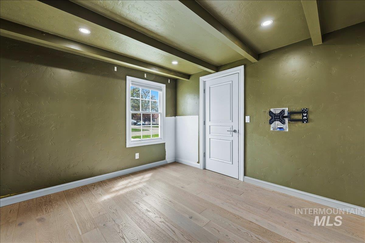 1424 Arlington Ave, Caldwell, Idaho 83605-4613, 3 Bedrooms, 2 Bathrooms, Residential For Sale, Price $465,000,MLS 98983736