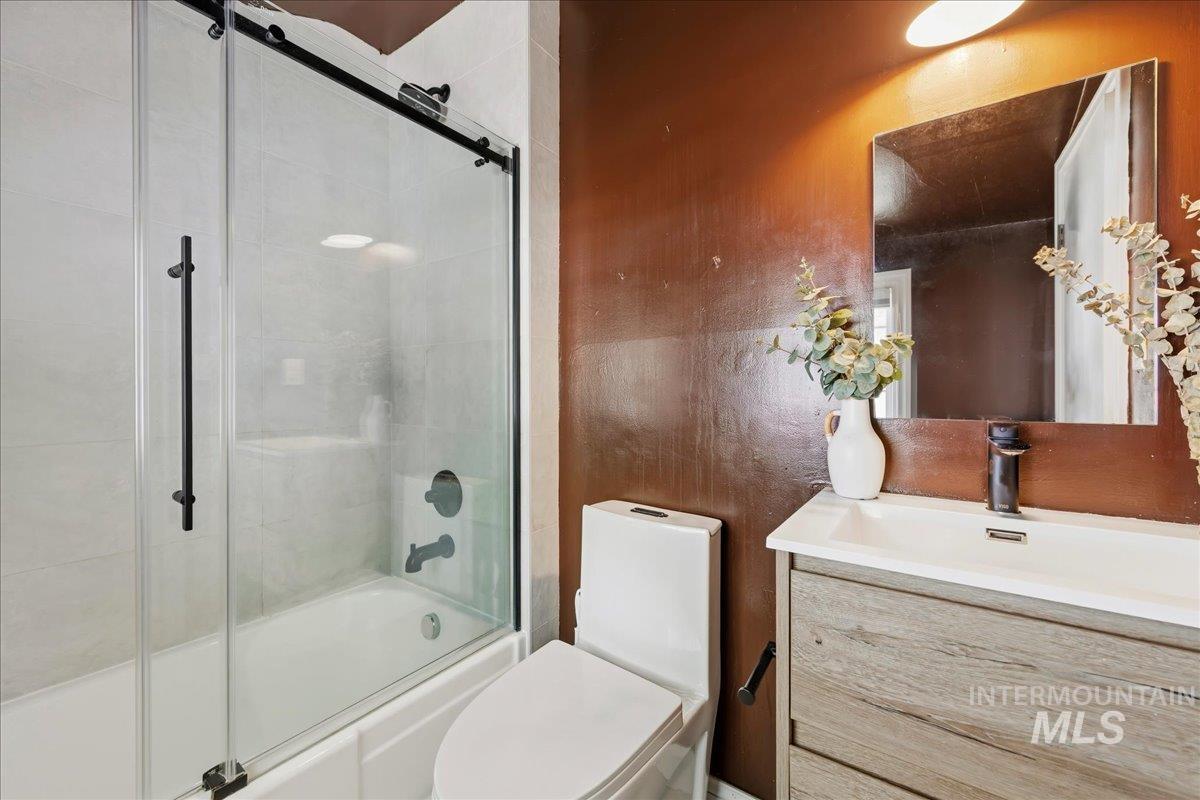 1424 Arlington Ave, Caldwell, Idaho 83605-4613, 3 Bedrooms, 2 Bathrooms, Residential For Sale, Price $465,000,MLS 98983736