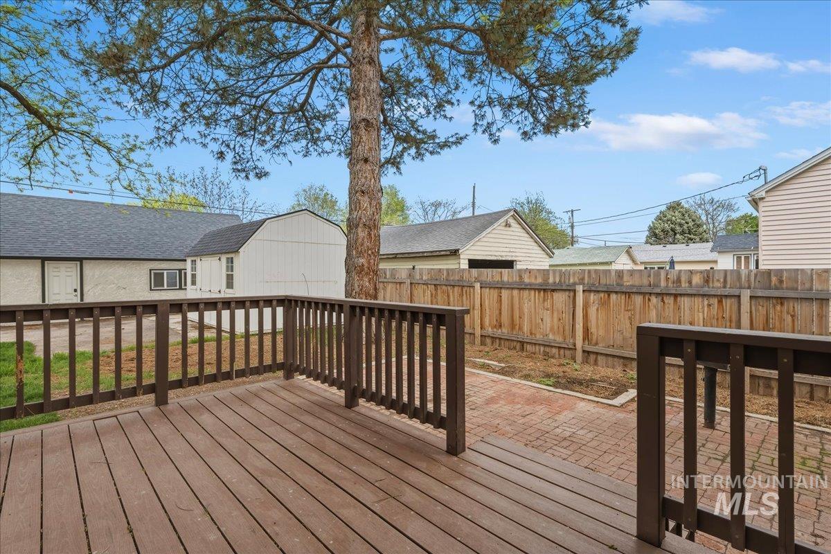 1424 Arlington Ave, Caldwell, Idaho 83605-4613, 3 Bedrooms, 2 Bathrooms, Residential For Sale, Price $465,000,MLS 98983736