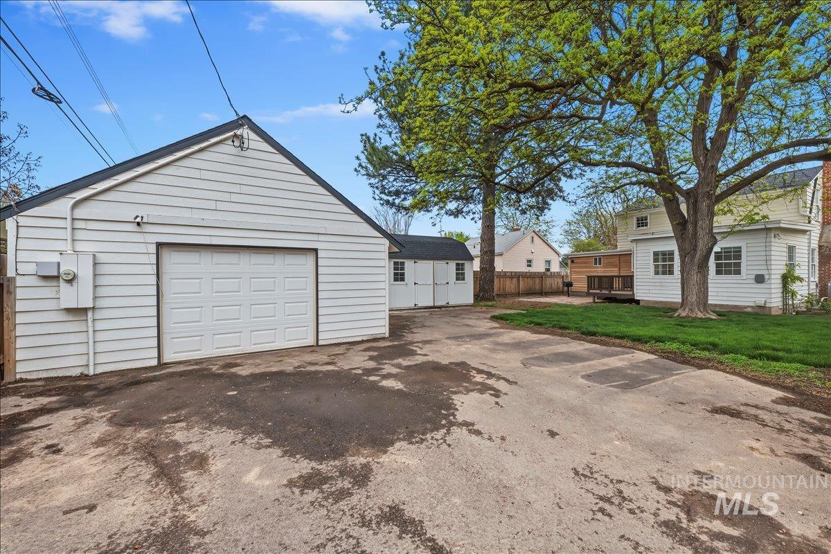 1424 Arlington Ave, Caldwell, Idaho 83605-4613, 3 Bedrooms, 2 Bathrooms, Residential For Sale, Price $465,000,MLS 98983736