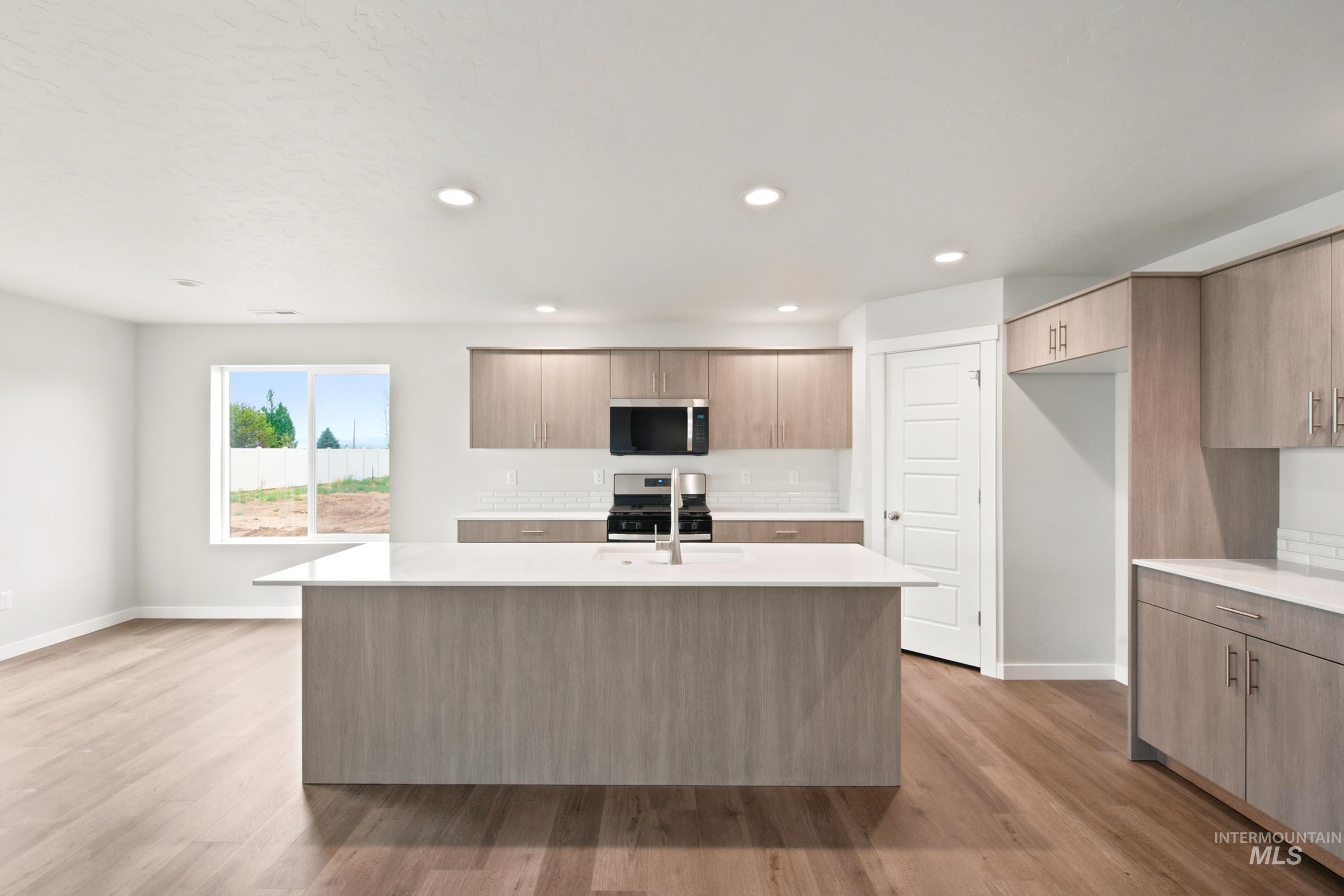 913 E Crab Springs St, Nampa, Idaho 83686, 4 Bedrooms, 3 Bathrooms, Residential For Sale, Price $609,990, 98983739