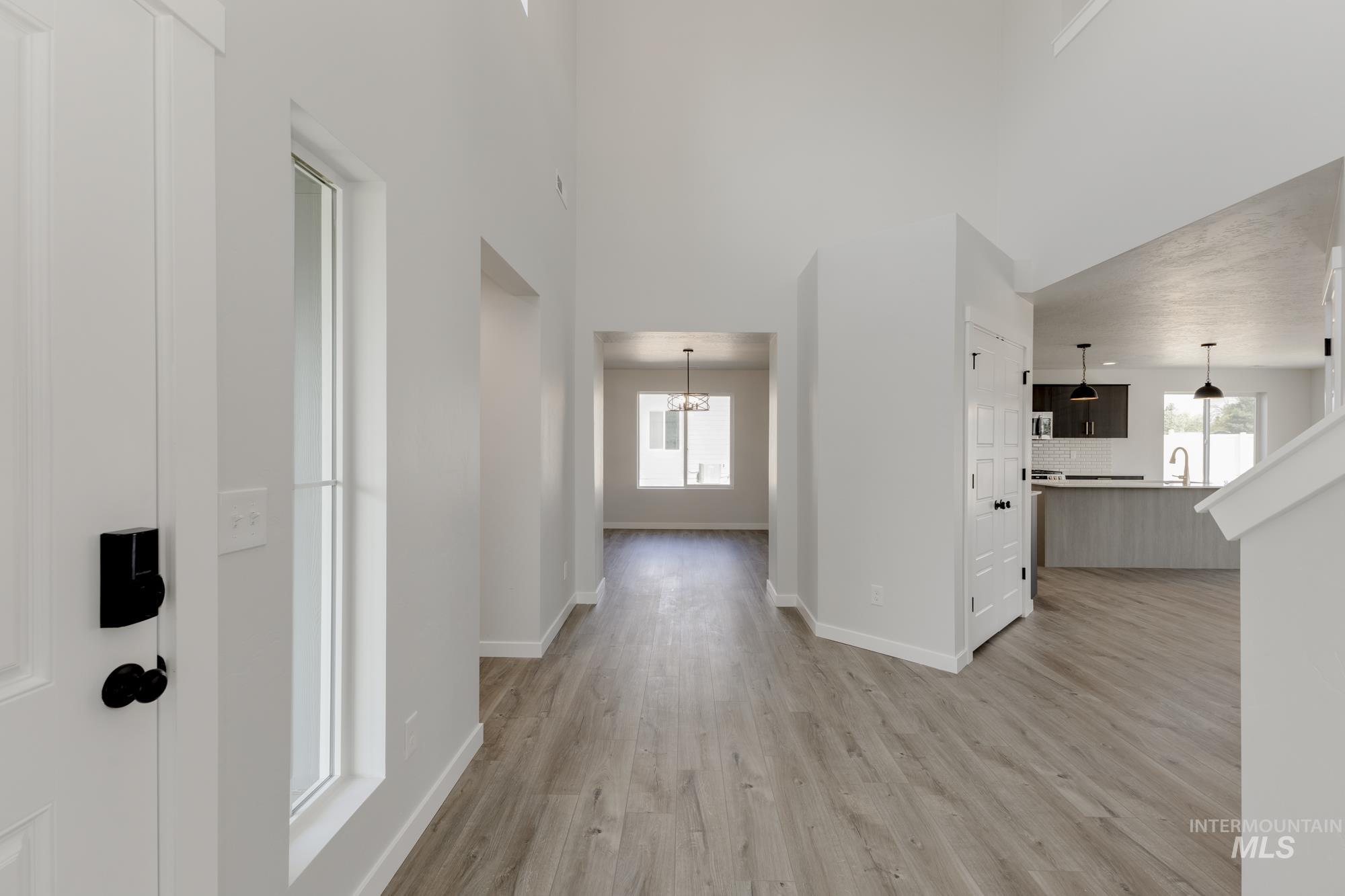 913 E Crab Springs St, Nampa, Idaho 83686, 4 Bedrooms, 3 Bathrooms, Residential For Sale, Price $609,990, 98983739