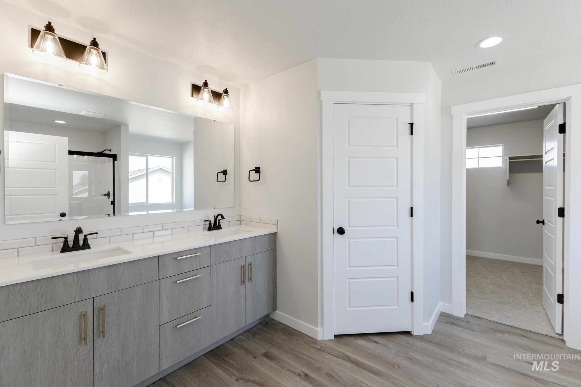 913 E Crab Springs St, Nampa, Idaho 83686, 4 Bedrooms, 3 Bathrooms, Residential For Sale, Price $609,990, 98983739