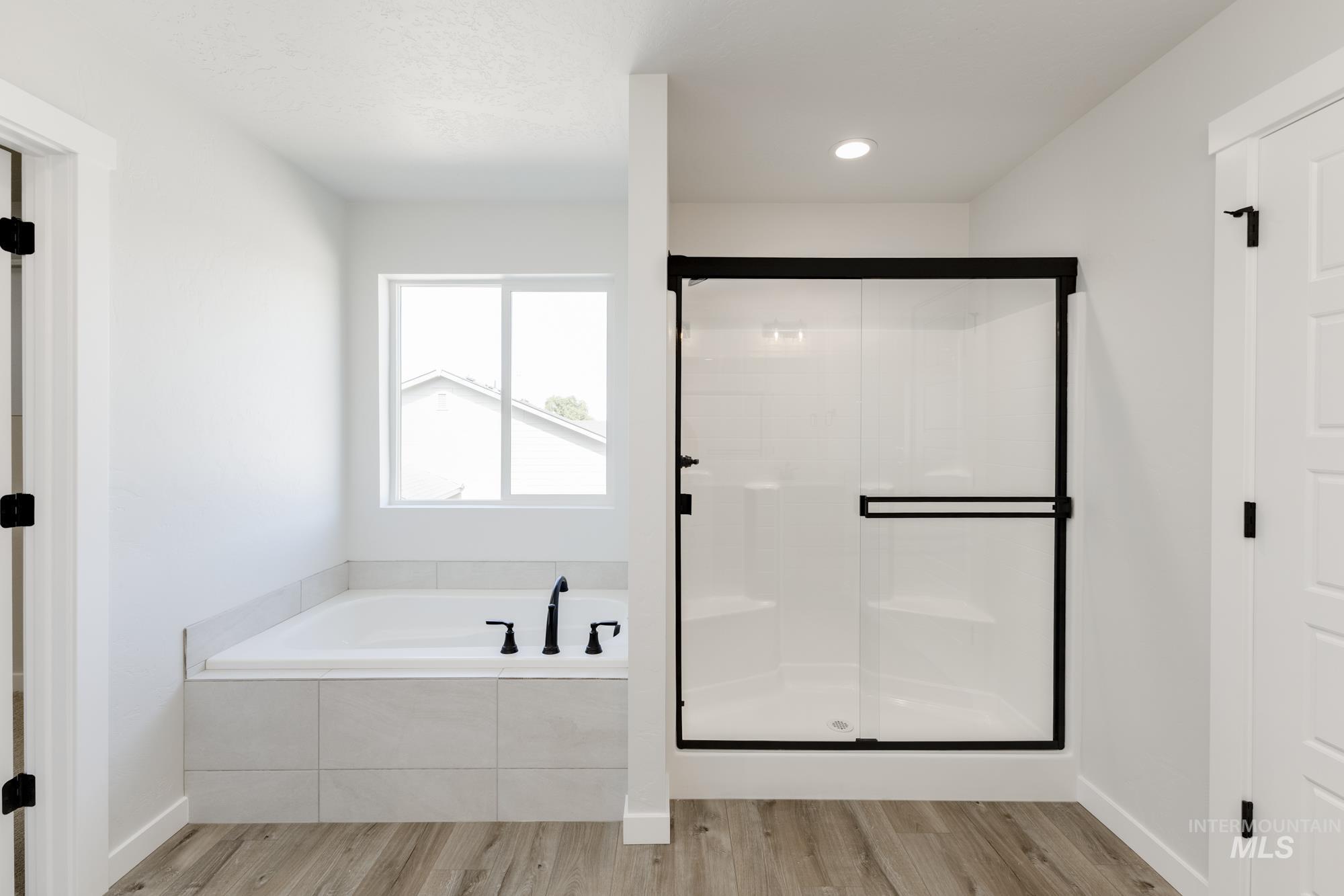 913 E Crab Springs St, Nampa, Idaho 83686, 4 Bedrooms, 3 Bathrooms, Residential For Sale, Price $609,990, 98983739