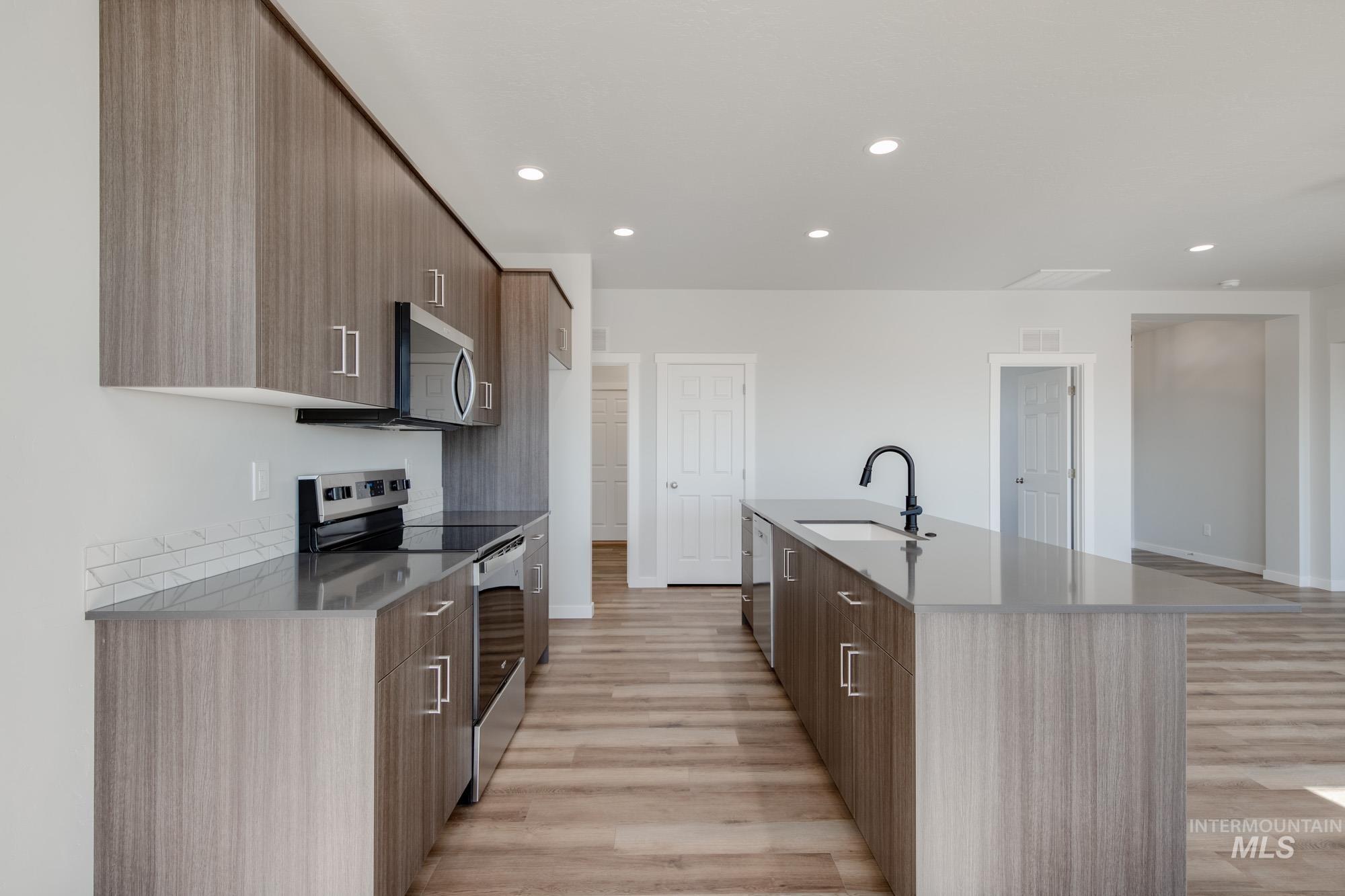 12878 Ropers St, Nampa, Idaho 83651, 4 Bedrooms, 2 Bathrooms, Residential For Sale, Price $419,990,MLS 98983741