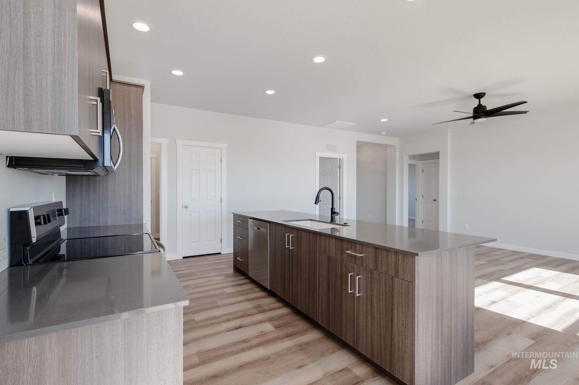 12878 Ropers St, Nampa, Idaho 83651, 4 Bedrooms, 2 Bathrooms, Residential For Sale, Price $419,990,MLS 98983741