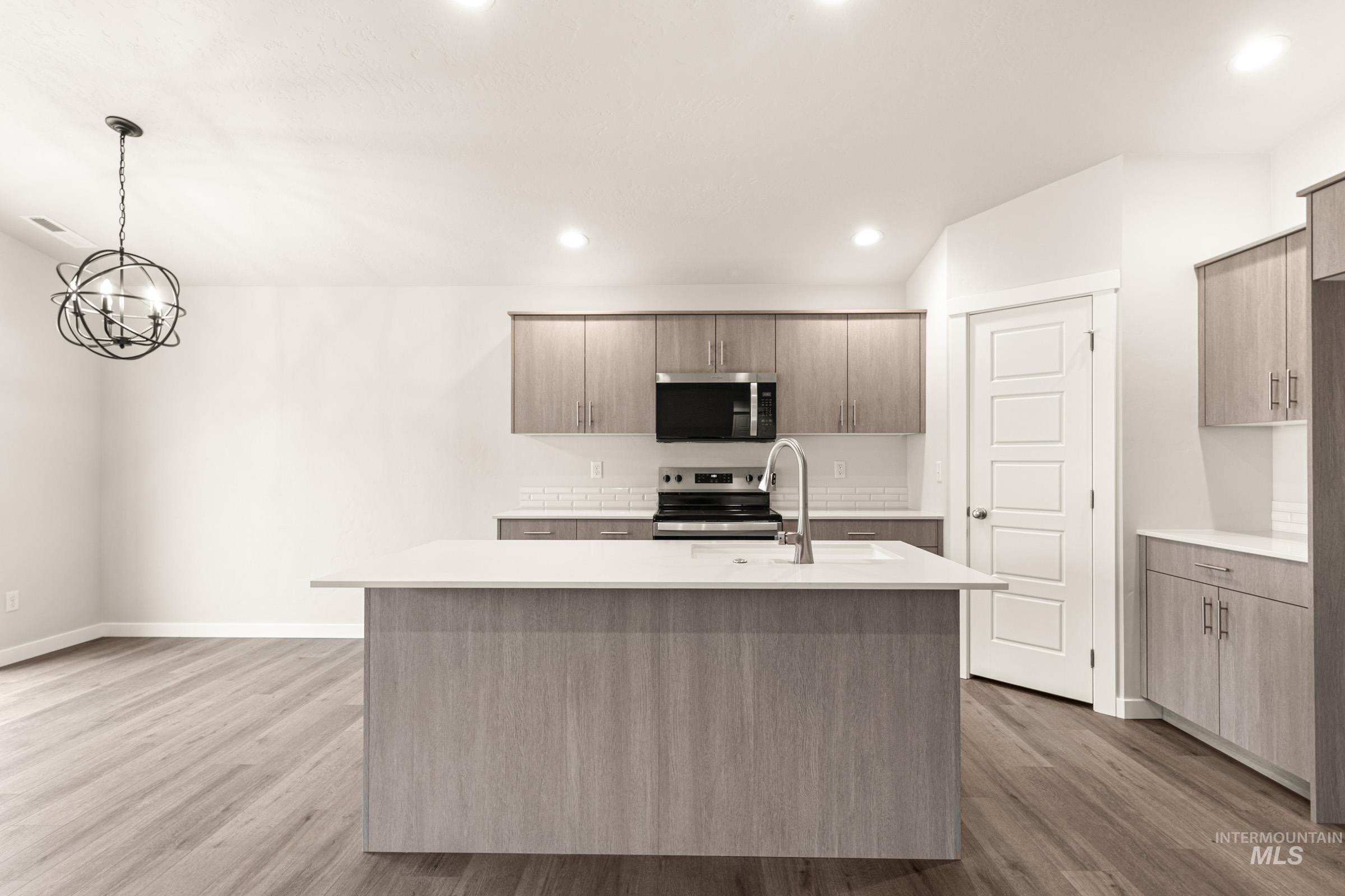 15288 Fuchsia Ave, Nampa, Idaho 83651, 3 Bedrooms, 2 Bathrooms, Residential For Sale, Price $429,990, 98983742