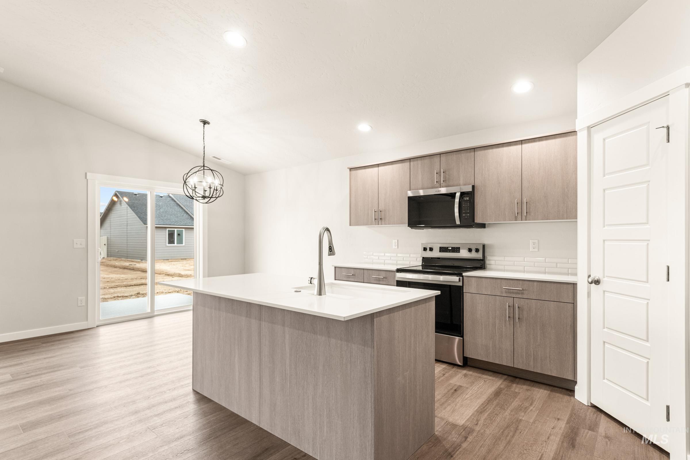 15288 Fuchsia Ave, Nampa, Idaho 83651, 3 Bedrooms, 2 Bathrooms, Residential For Sale, Price $429,990, 98983742