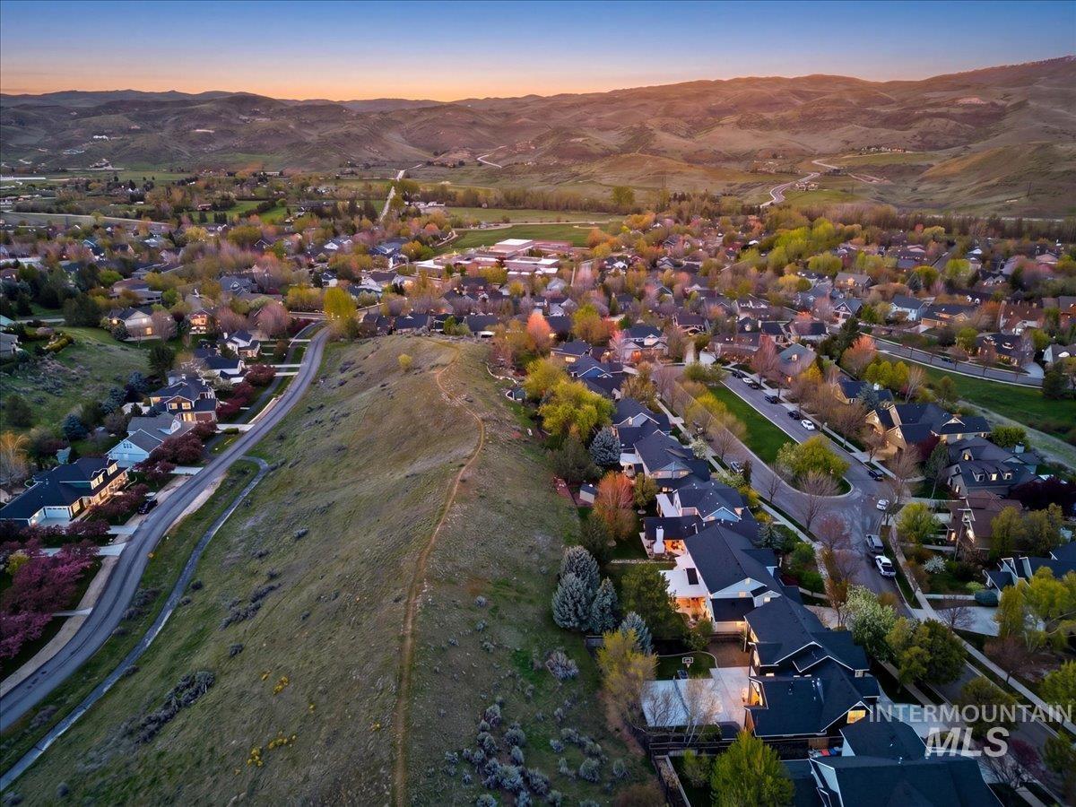 12935 N Schicks Ridge Rd, Boise, Idaho 83714, 3 Bedrooms, 2.5 Bathrooms, Residential For Sale, Price $899,000, 98983746