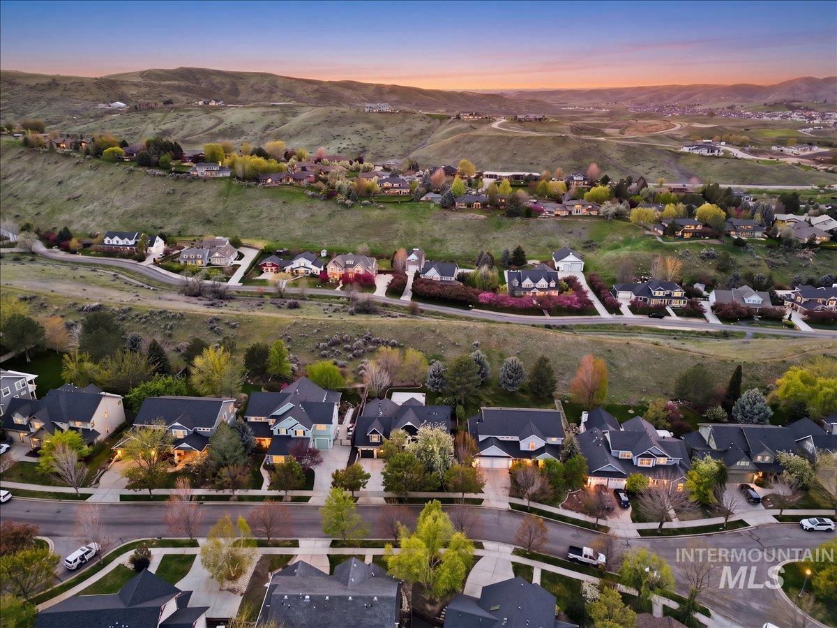 12935 N Schicks Ridge Rd, Boise, Idaho 83714, 3 Bedrooms, 2.5 Bathrooms, Residential For Sale, Price $899,000, 98983746
