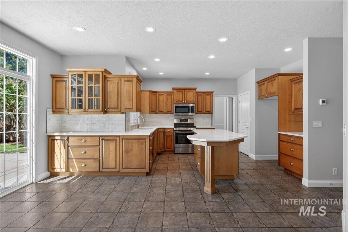 12935 N Schicks Ridge Rd, Boise, Idaho 83714, 3 Bedrooms, 2.5 Bathrooms, Residential For Sale, Price $899,000, 98983746