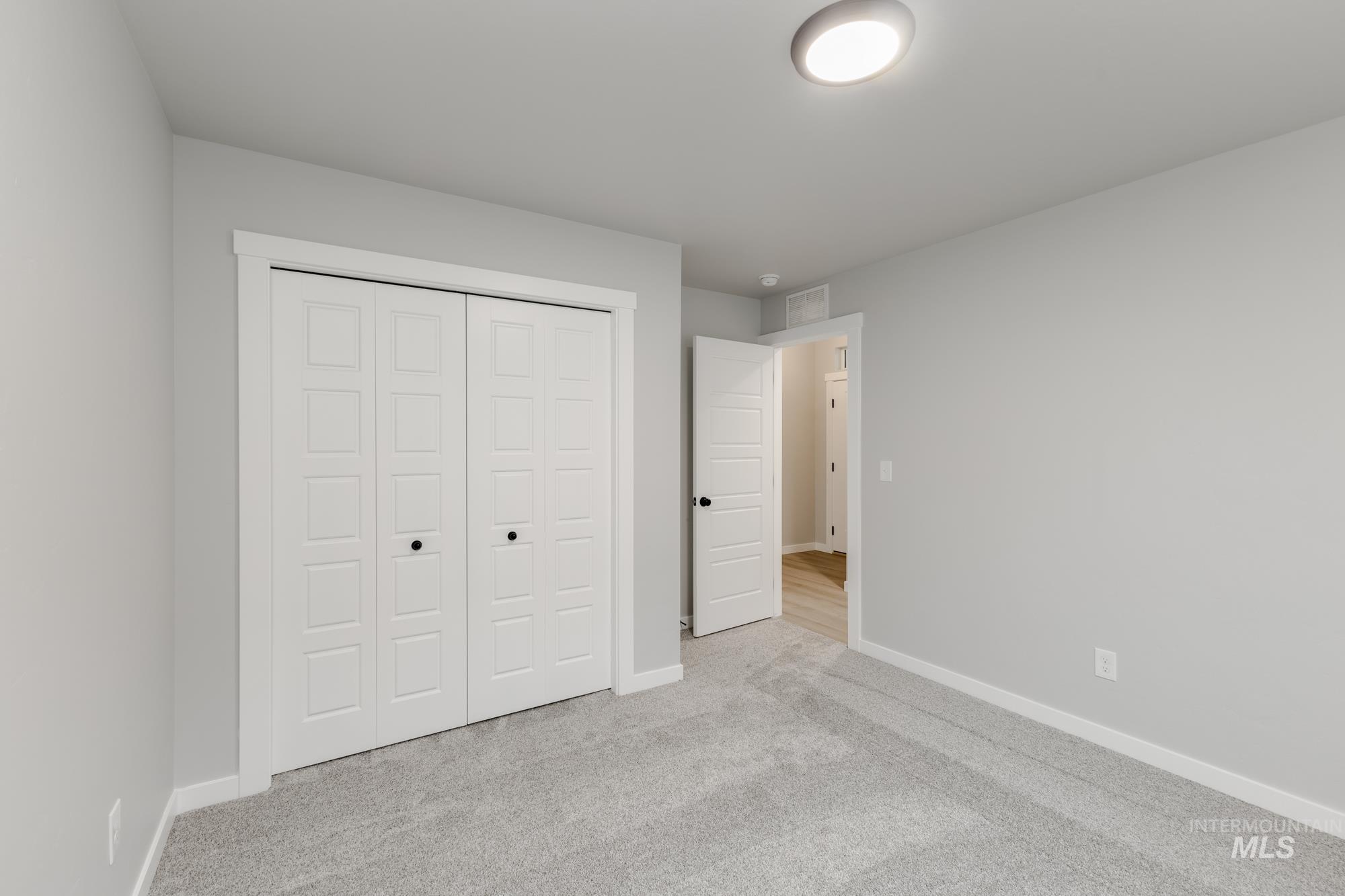 6686 W Plateau Creek Dr, Meridian, Idaho 83646, 4 Bedrooms, 2 Bathrooms, Residential For Sale, Price $489,990,MLS 98983747