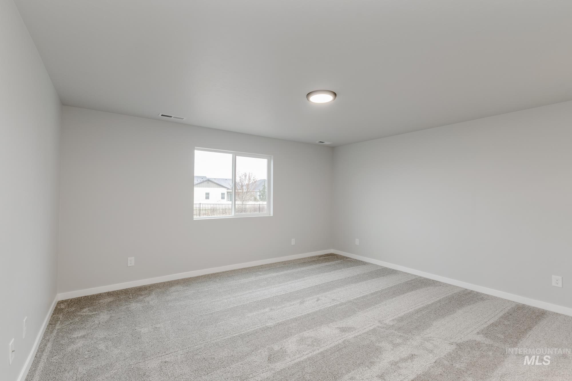 6686 W Plateau Creek Dr, Meridian, Idaho 83646, 4 Bedrooms, 2 Bathrooms, Residential For Sale, Price $489,990,MLS 98983747