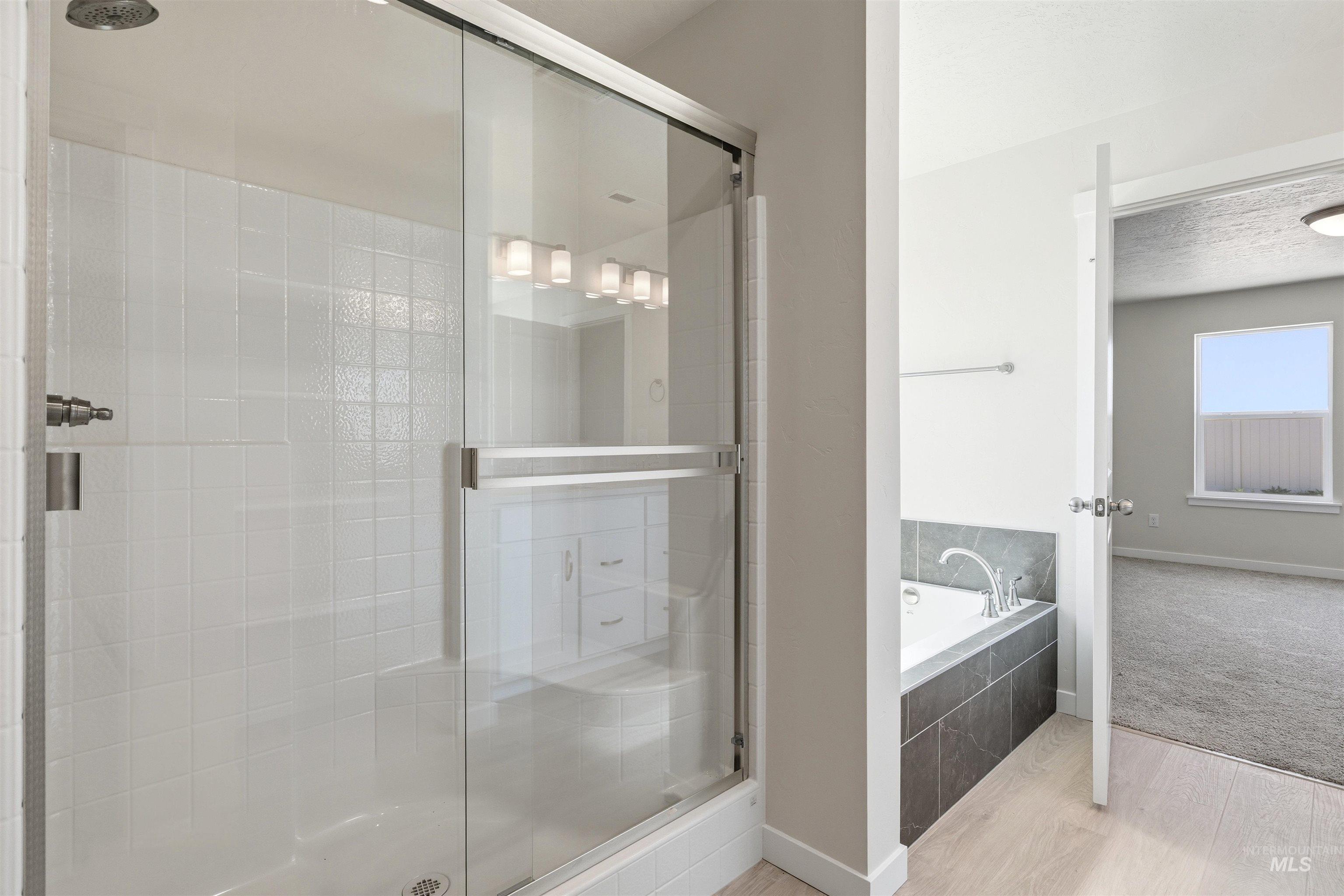 10147 Bellevue Ridge St, Nampa, Idaho 83687, 3 Bedrooms, 2 Bathrooms, Residential For Sale, Price $440,990, 98983748