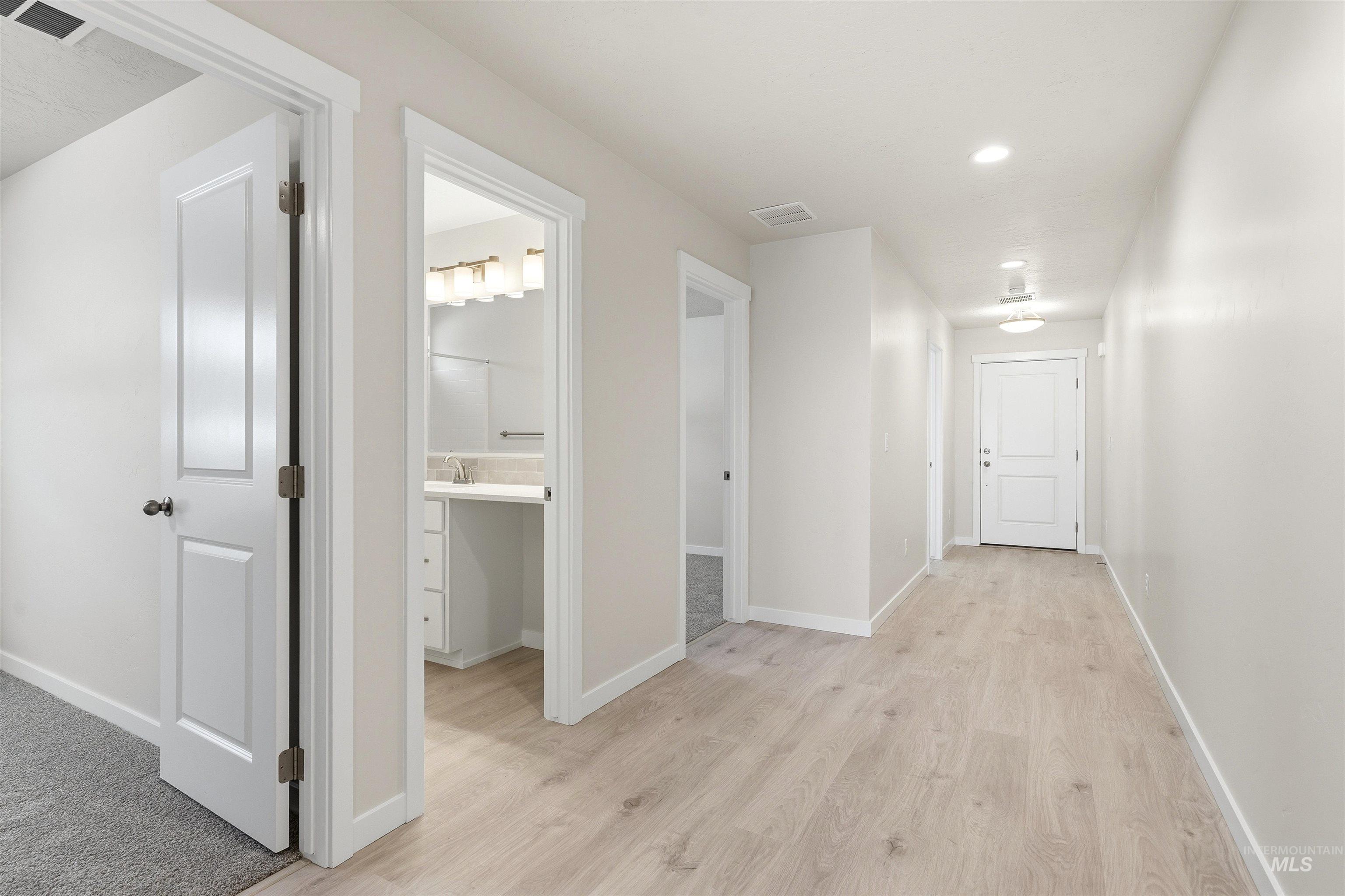 10147 Bellevue Ridge St, Nampa, Idaho 83687, 3 Bedrooms, 2 Bathrooms, Residential For Sale, Price $440,990, 98983748