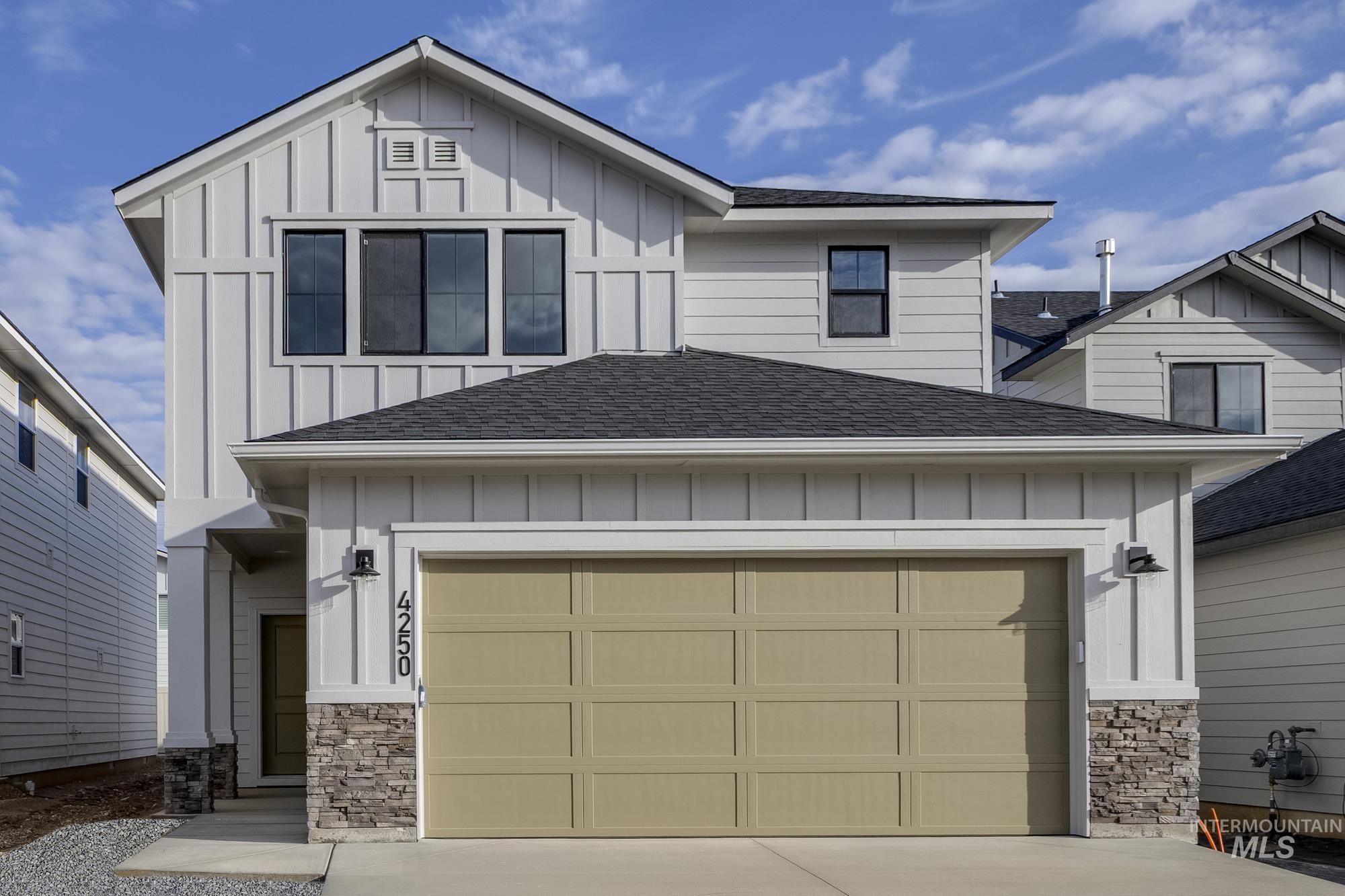4372 N Alameda Creek Ave, Meridian, Idaho 83646, 3 Bedrooms, 2.5 Bathrooms, Residential For Sale, Price $475,990,MLS 98983749