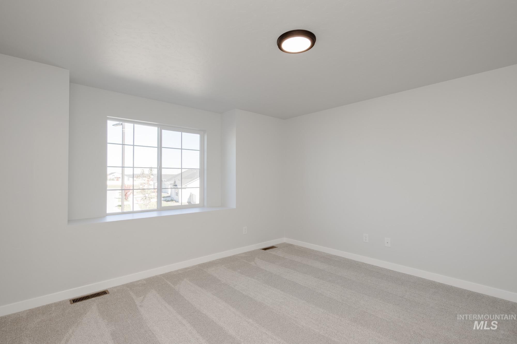 4372 N Alameda Creek Ave, Meridian, Idaho 83646, 3 Bedrooms, 2.5 Bathrooms, Residential For Sale, Price $475,990,MLS 98983749