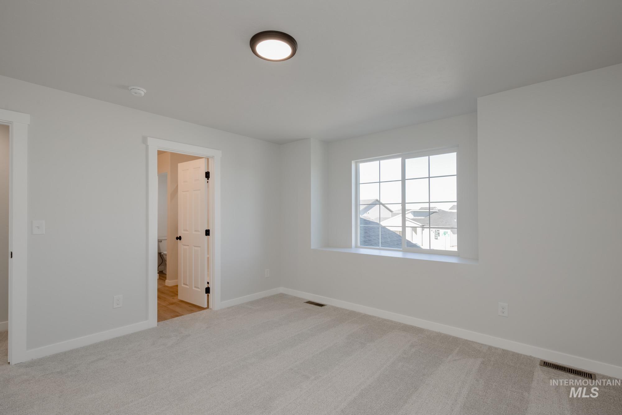 4372 N Alameda Creek Ave, Meridian, Idaho 83646, 3 Bedrooms, 2.5 Bathrooms, Residential For Sale, Price $475,990,MLS 98983749