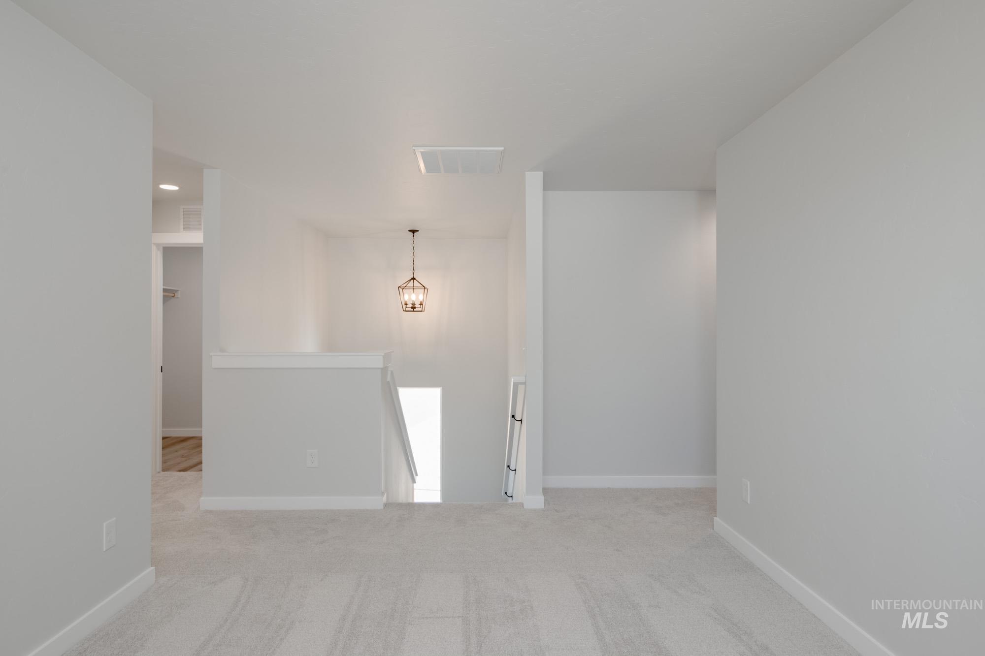 4372 N Alameda Creek Ave, Meridian, Idaho 83646, 3 Bedrooms, 2.5 Bathrooms, Residential For Sale, Price $475,990,MLS 98983749