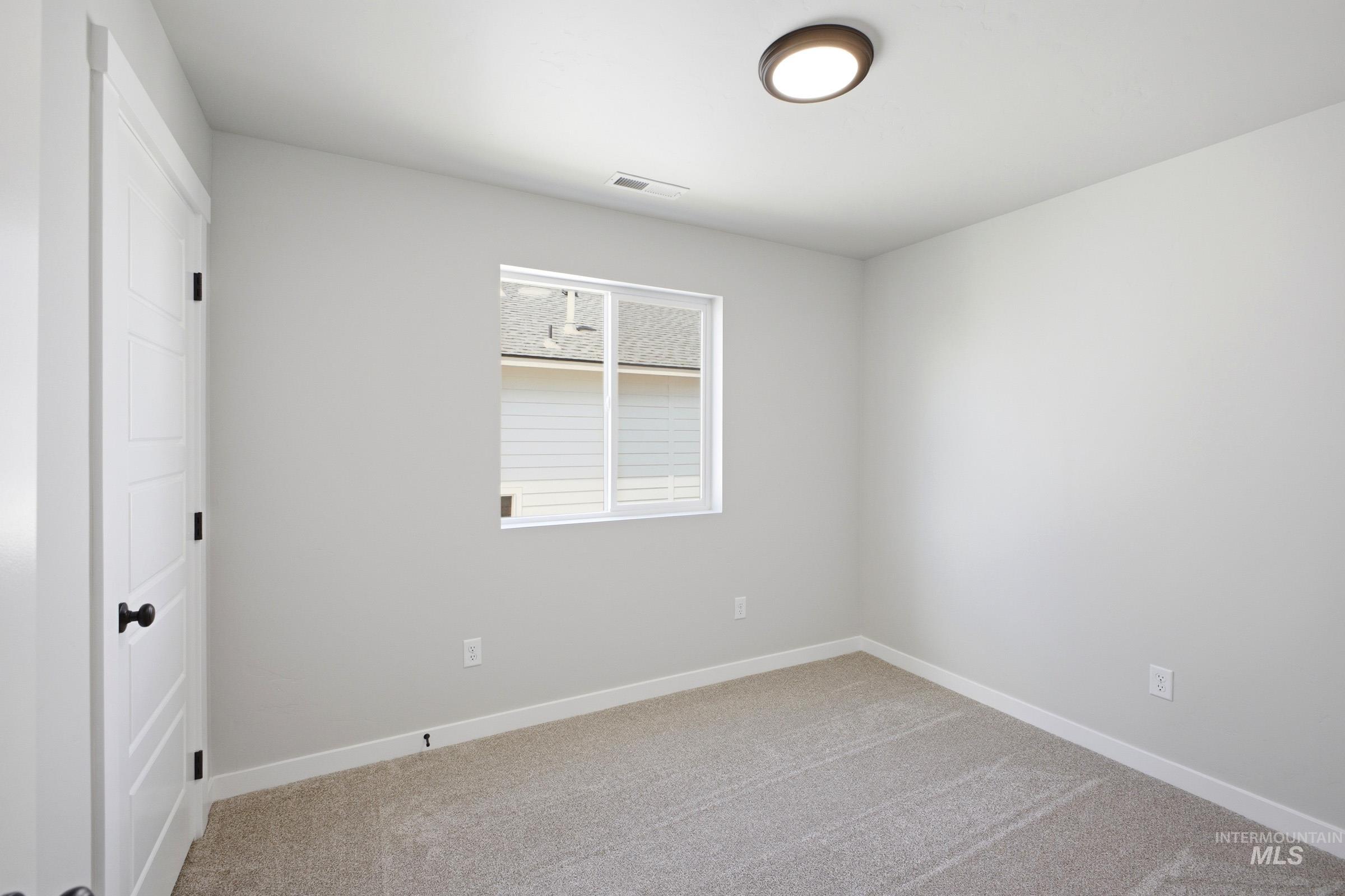 6742 W Redwood Creek Dr, Meridian, Idaho 83646, 3 Bedrooms, 2.5 Bathrooms, Residential For Sale, Price $458,990,MLS 98983750