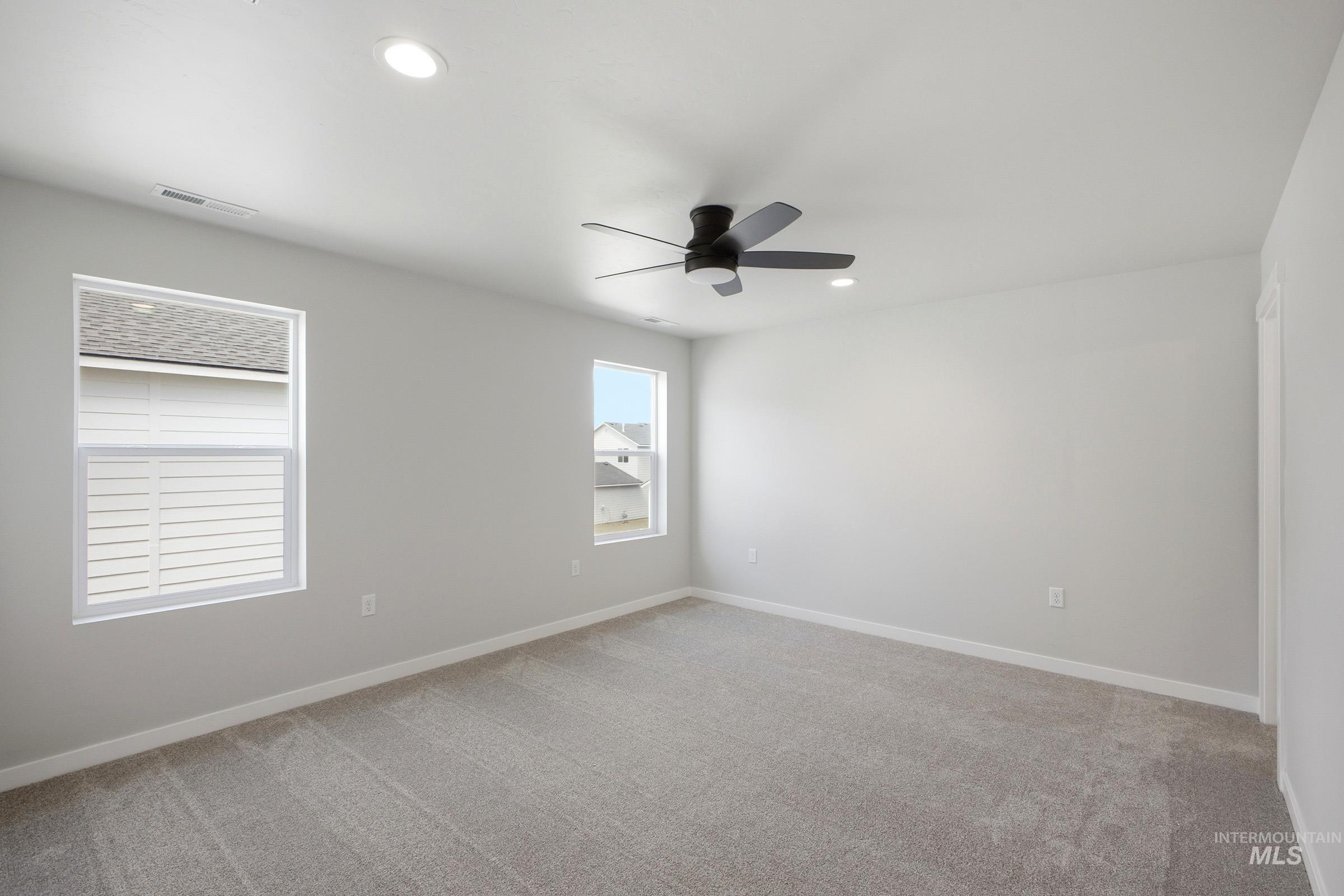 6742 W Redwood Creek Dr, Meridian, Idaho 83646, 3 Bedrooms, 2.5 Bathrooms, Residential For Sale, Price $458,990,MLS 98983750