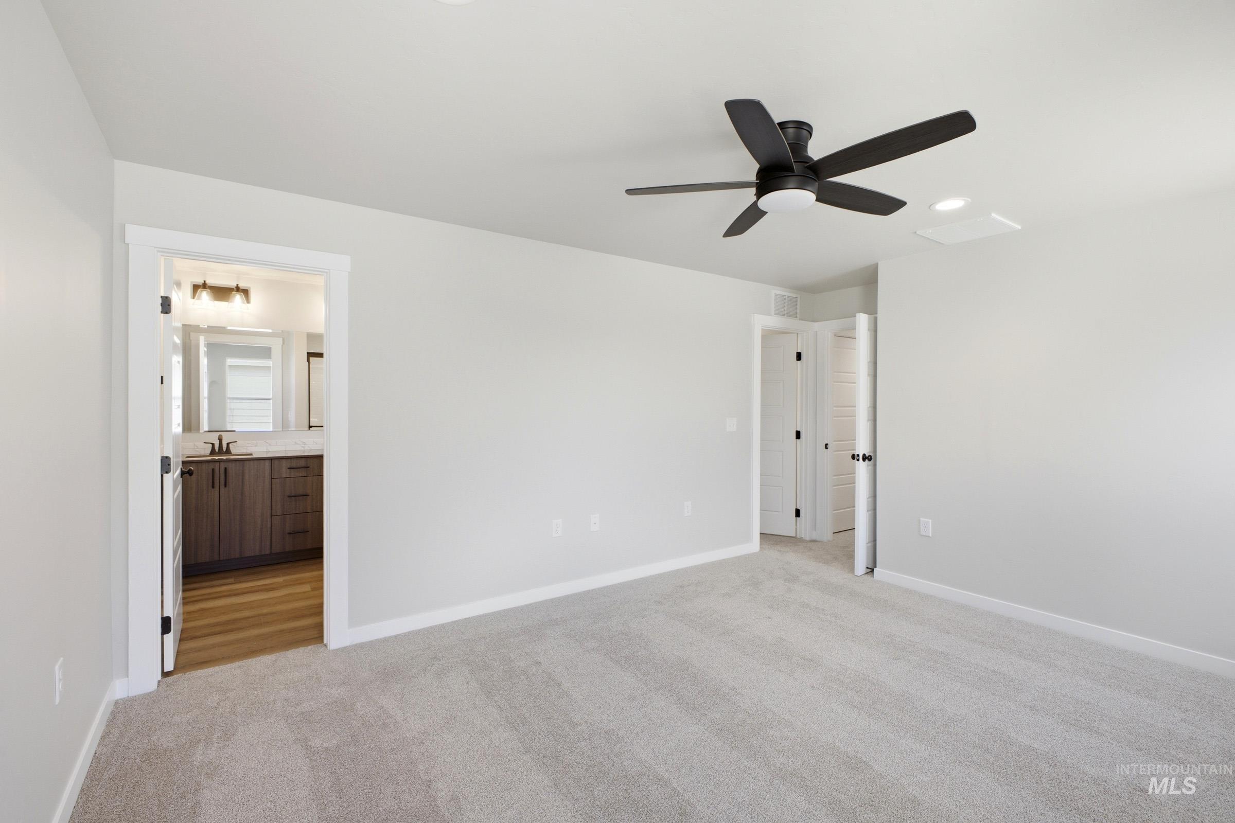 6742 W Redwood Creek Dr, Meridian, Idaho 83646, 3 Bedrooms, 2.5 Bathrooms, Residential For Sale, Price $458,990,MLS 98983750