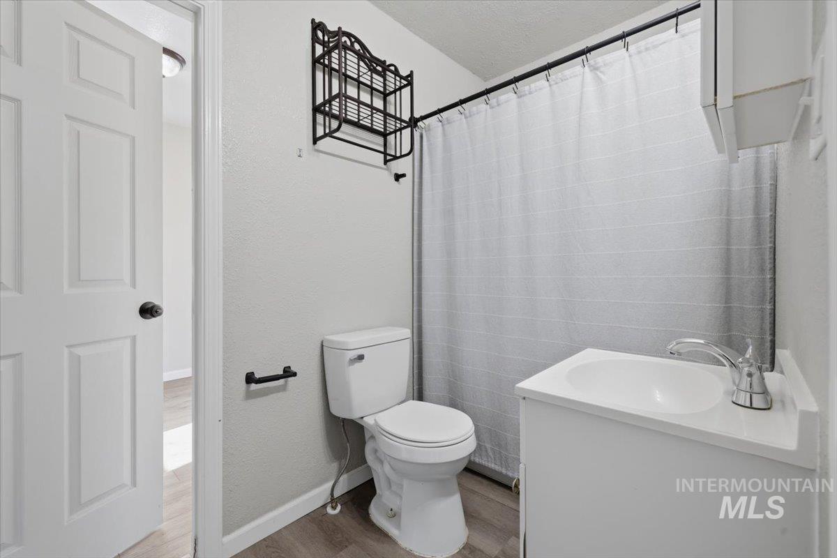 284 Fargo Avenue, Notus, Idaho 83656-7709, 2 Bedrooms, 1 Bathroom, Residential For Sale, Price $269,900,MLS 98983751