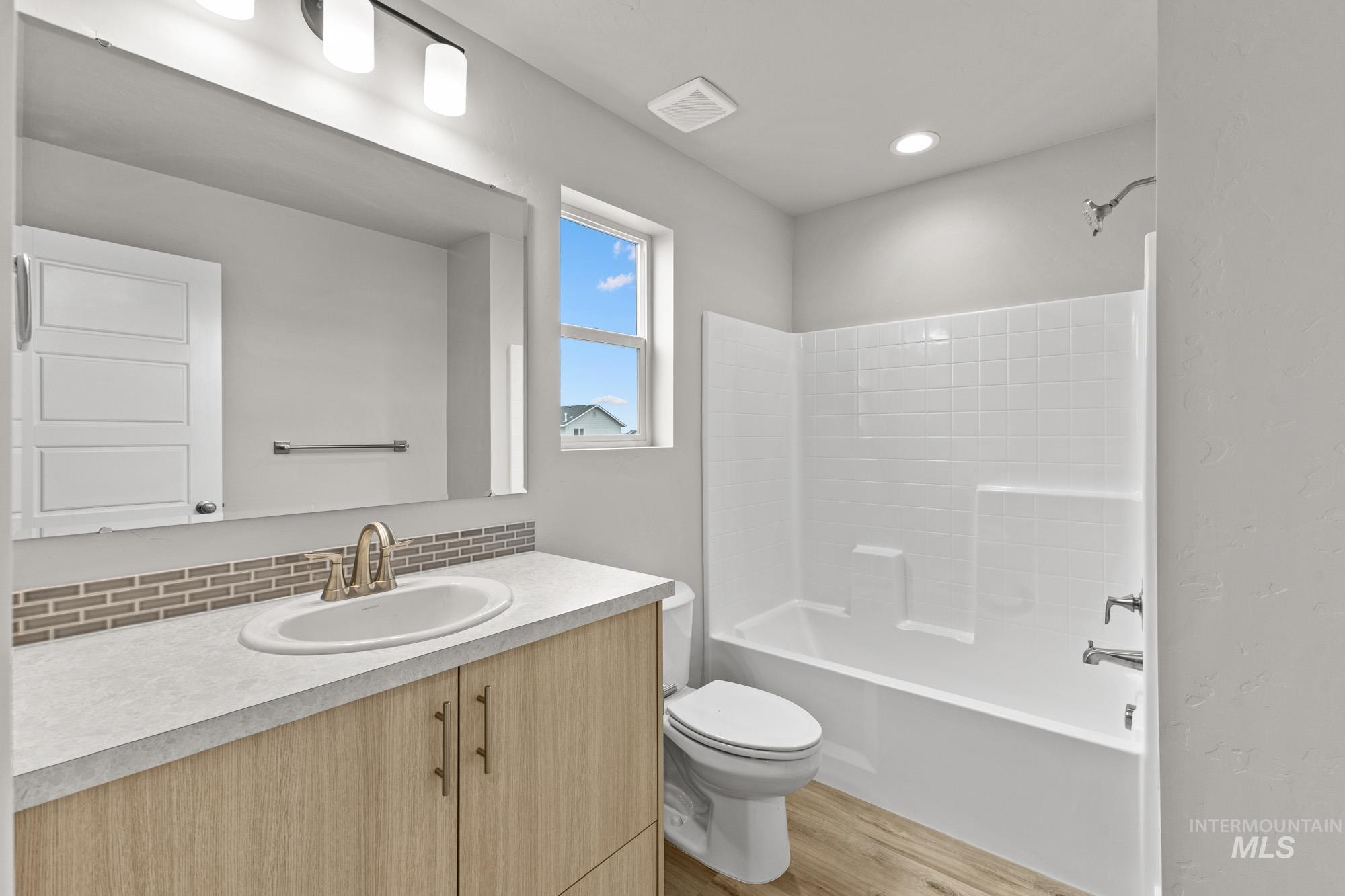 6663 W Fairy Falls Dr, Meridian, Idaho 83646, 3 Bedrooms, 2.5 Bathrooms, Residential For Sale, Price $440,990, 98983752