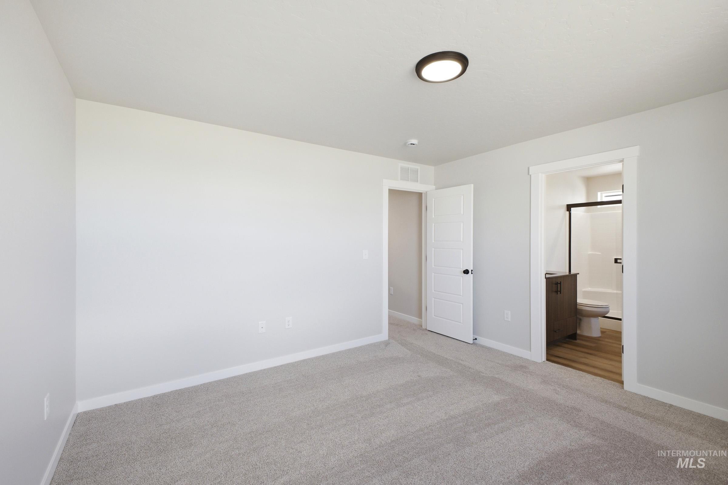 6663 W Fairy Falls Dr, Meridian, Idaho 83646, 3 Bedrooms, 2.5 Bathrooms, Residential For Sale, Price $440,990,MLS 98983752